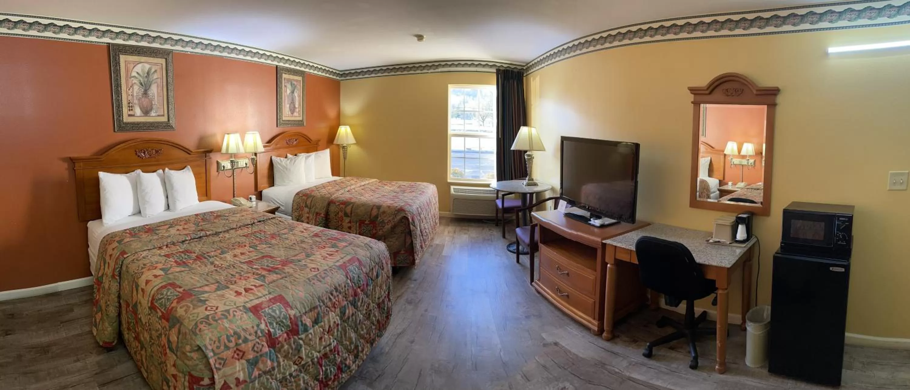 Standard Double Suite in Mountain inn & suites - Dunlap TN