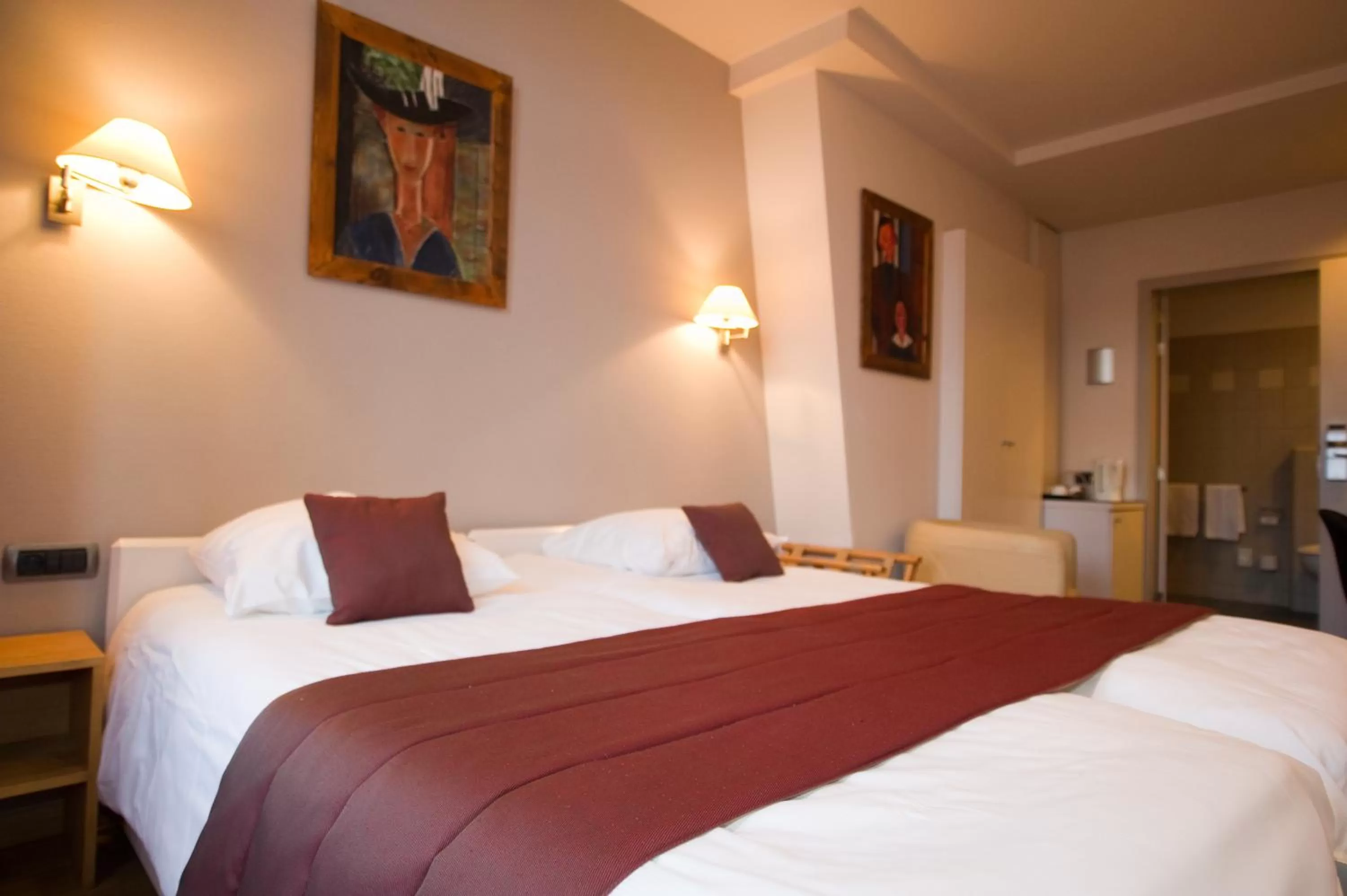 Standard Room with Bath in Hotel Bourgoensch Hof