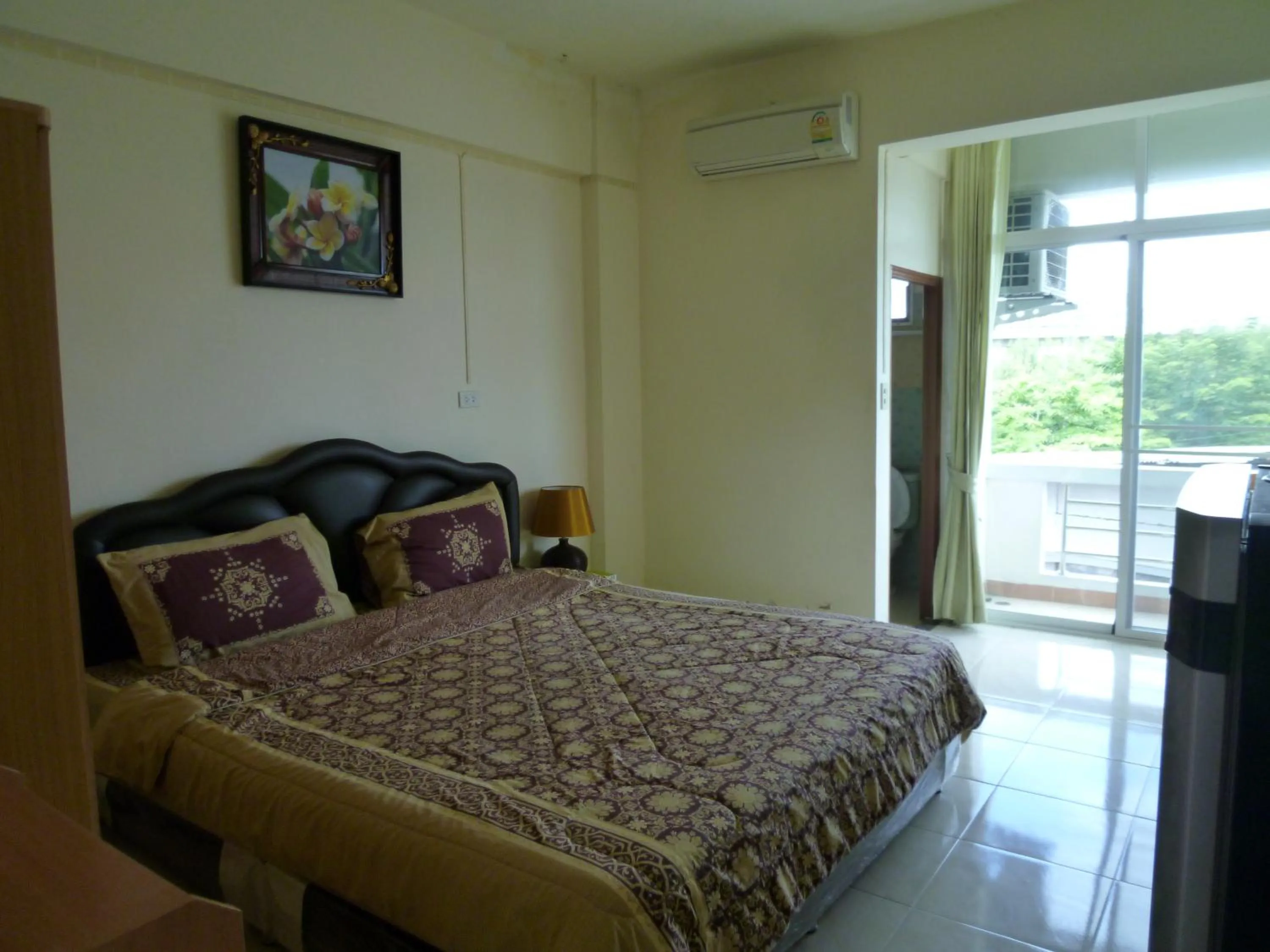 Economy Single Room in Vanlisut Hotel Ngamwongwan