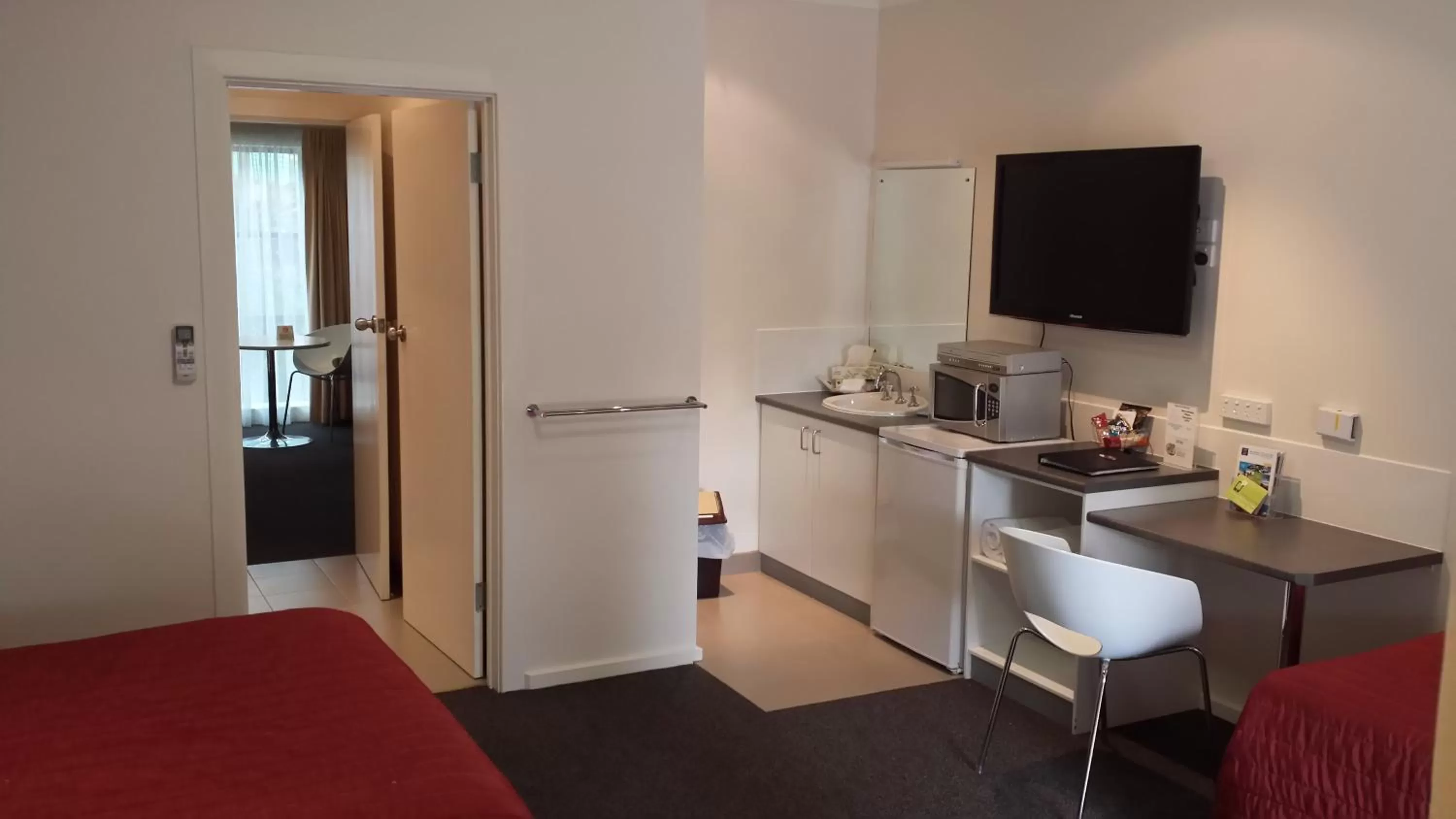 Two Interconnecting Double Rooms in McLaren Vale Motel & Apartments