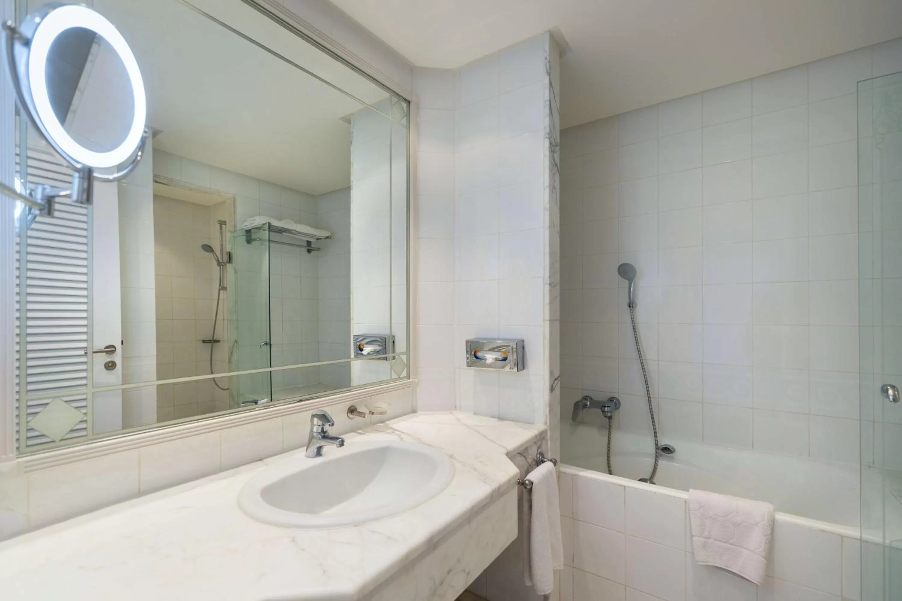 Superior Room with Balcony and Lateral Sea View  in Radisson Blu Palace Resort & Thalasso, Djerba