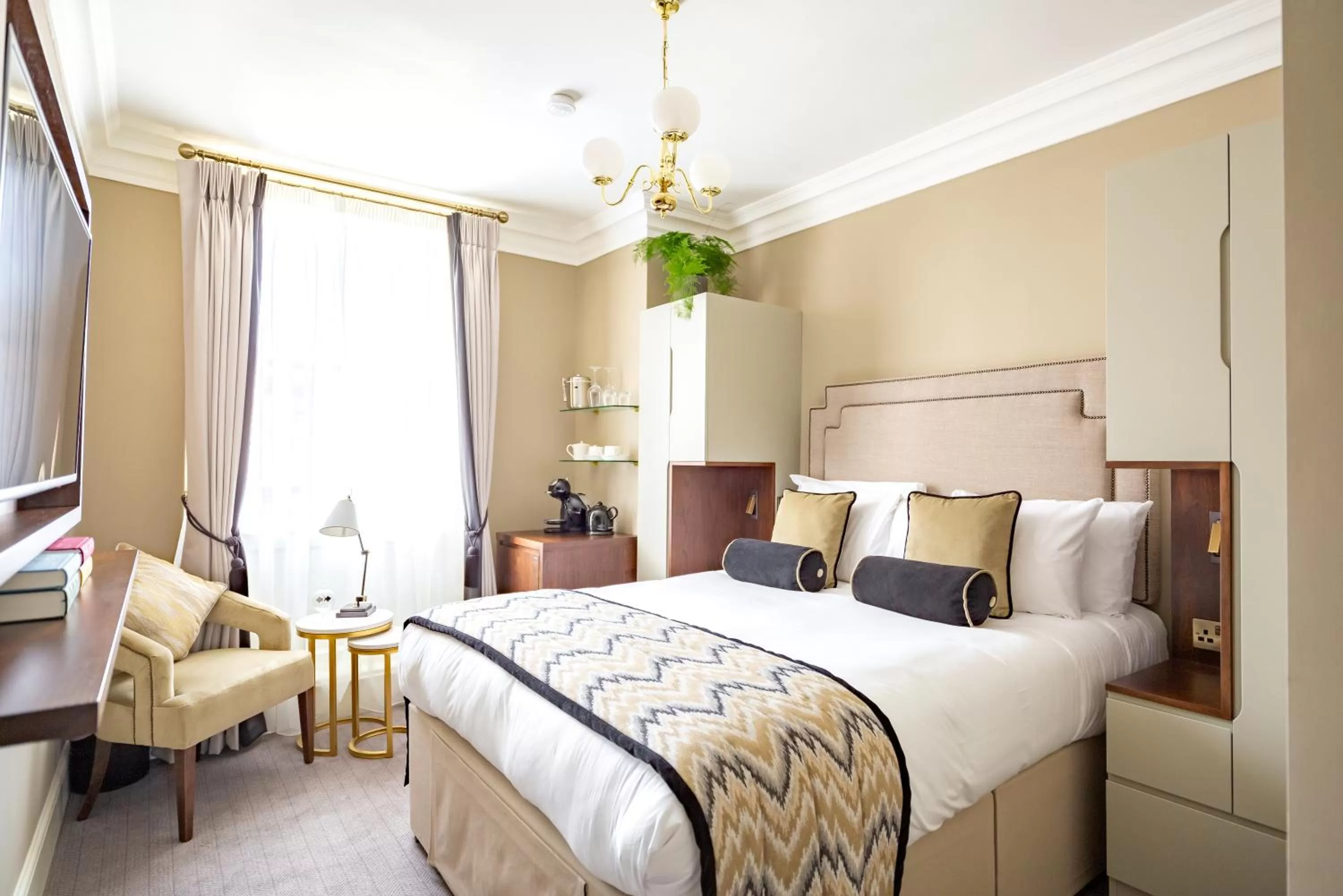 Classic Double Room in Trinity Townhouse Hotel