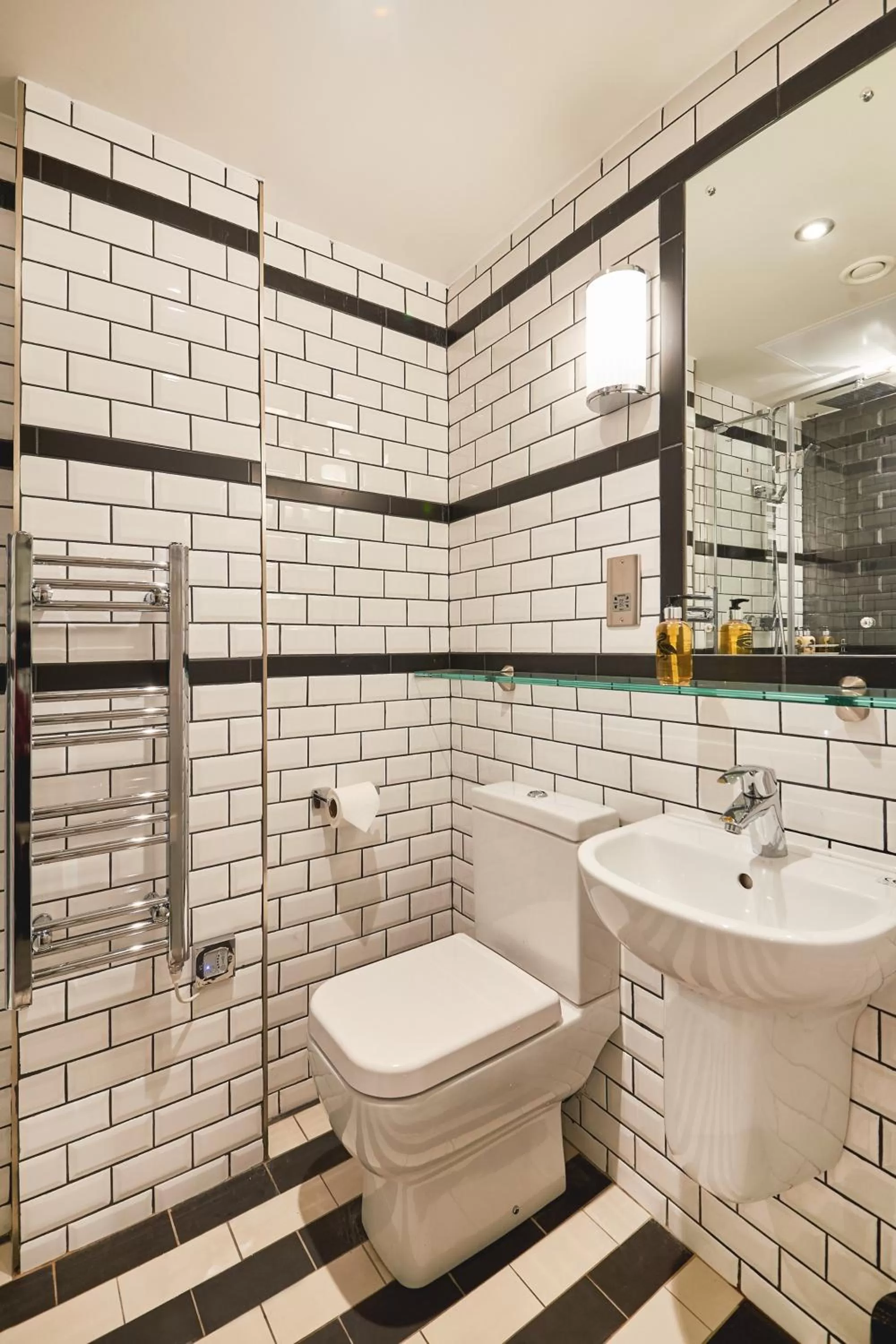 Superior Deluxe Double Room  in Saint Pauls House