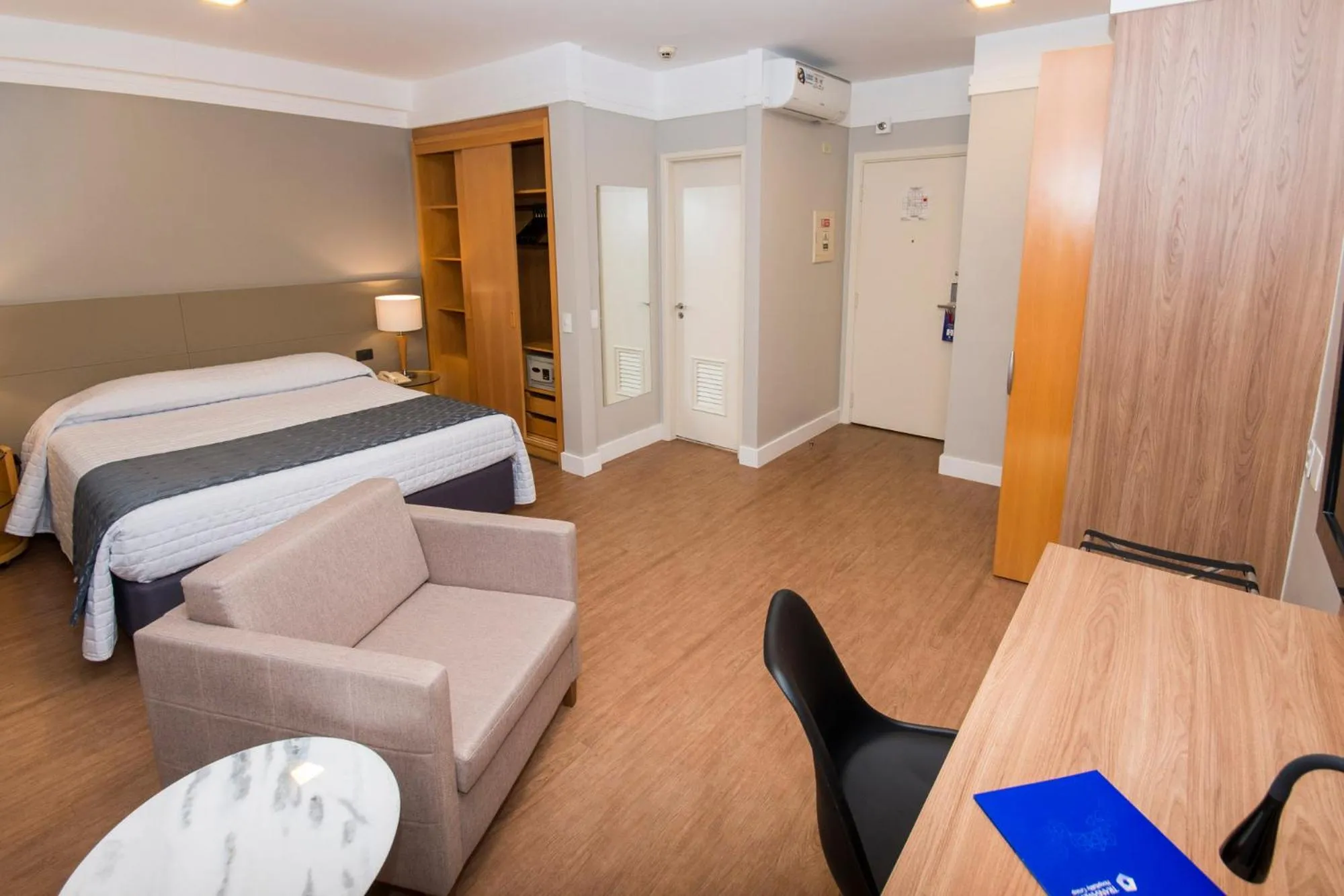 Luxury Room with Double Bed in Transamerica Executive Bela Cintra (Paulista)