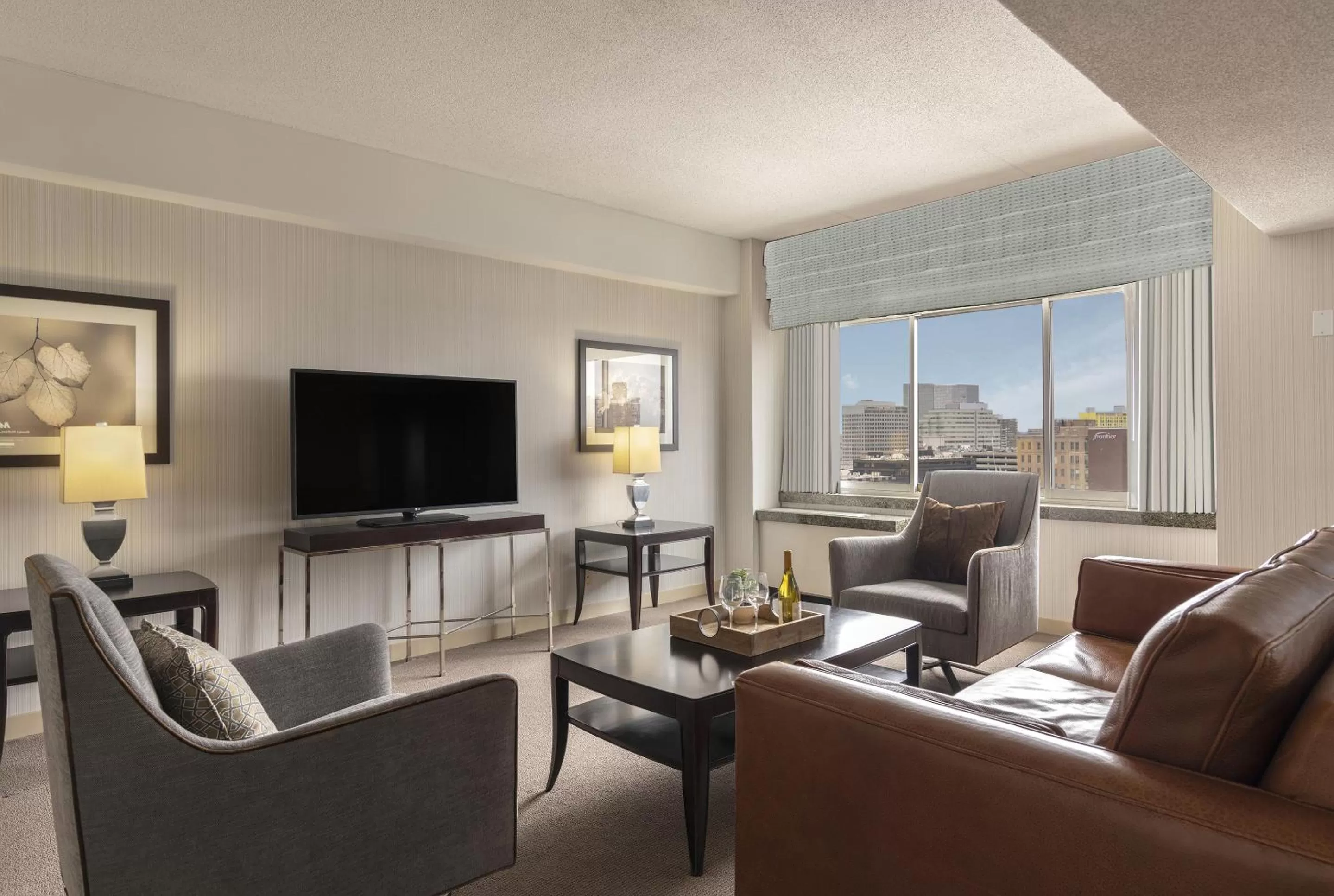 Suite, Club level, 1 Bedroom Executive Suite, 1 King in The Stamford Hotel