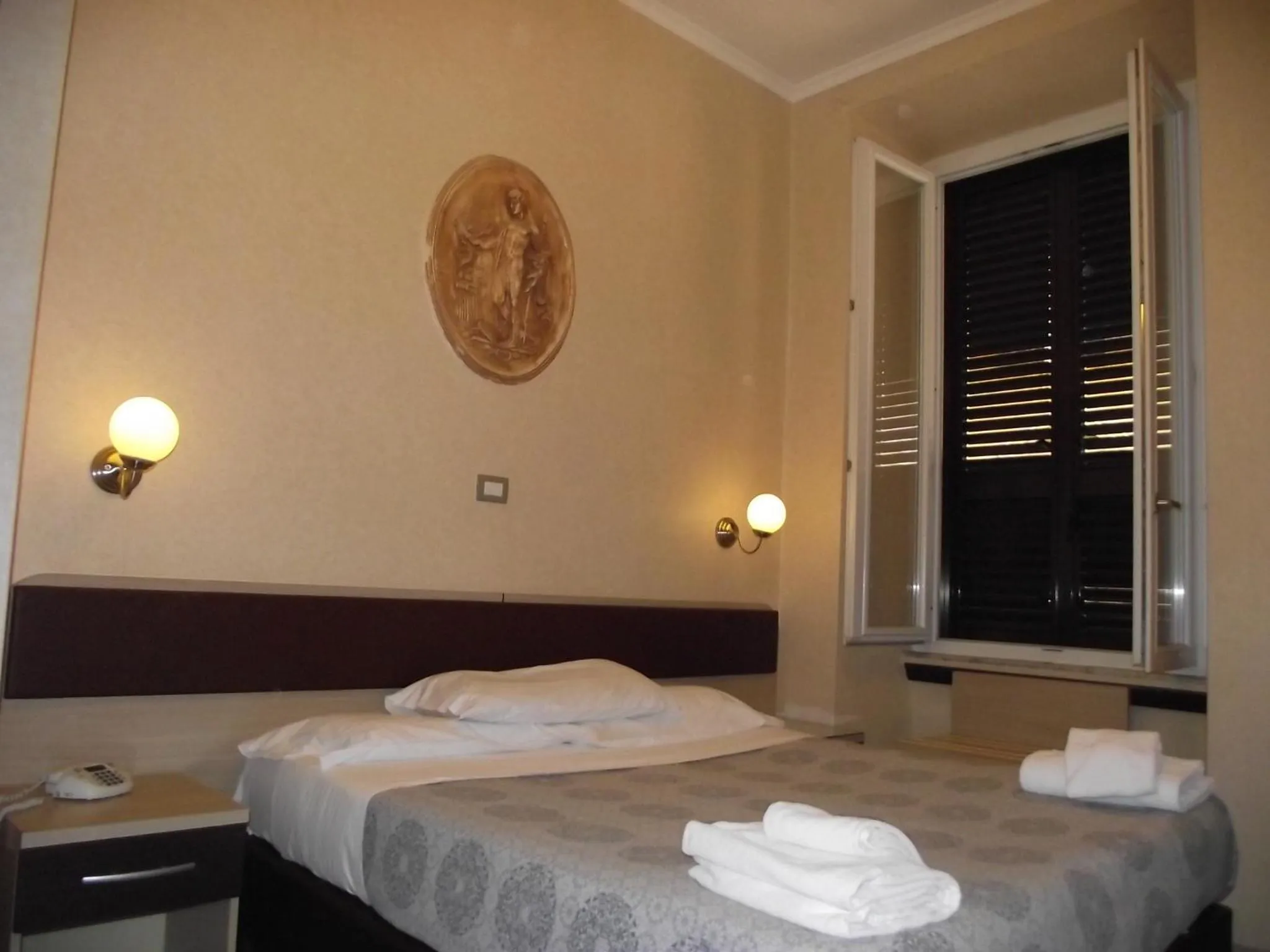 Standard Double Room in Hotel Elide