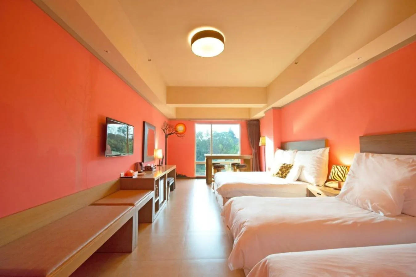 Congo Twin Room with Sky View plus Theme Park Tickets in Leofoo Resort Guanshi