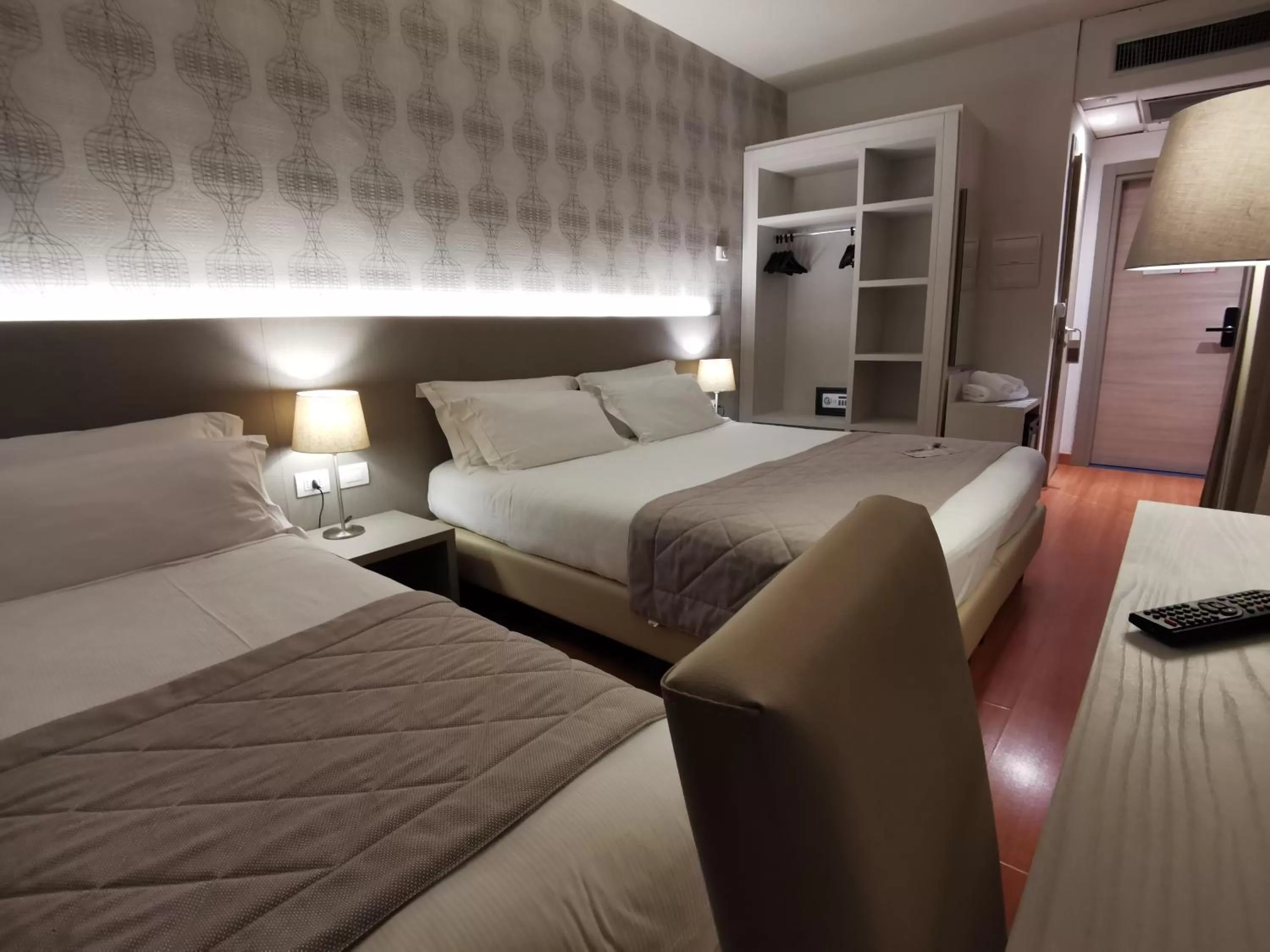 Superior Triple Room in Hotel President