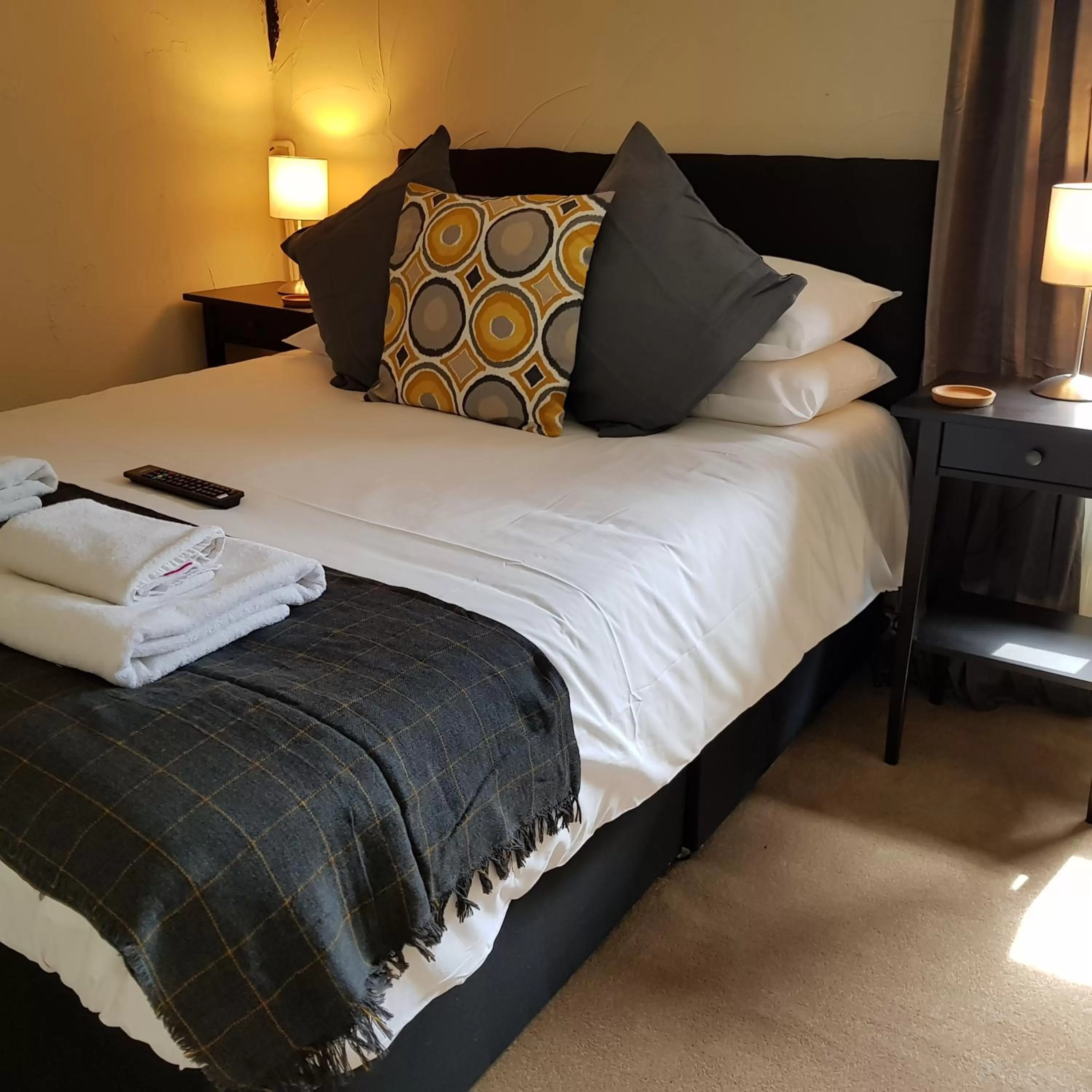 Double Room - single occupancy in Crown Inn