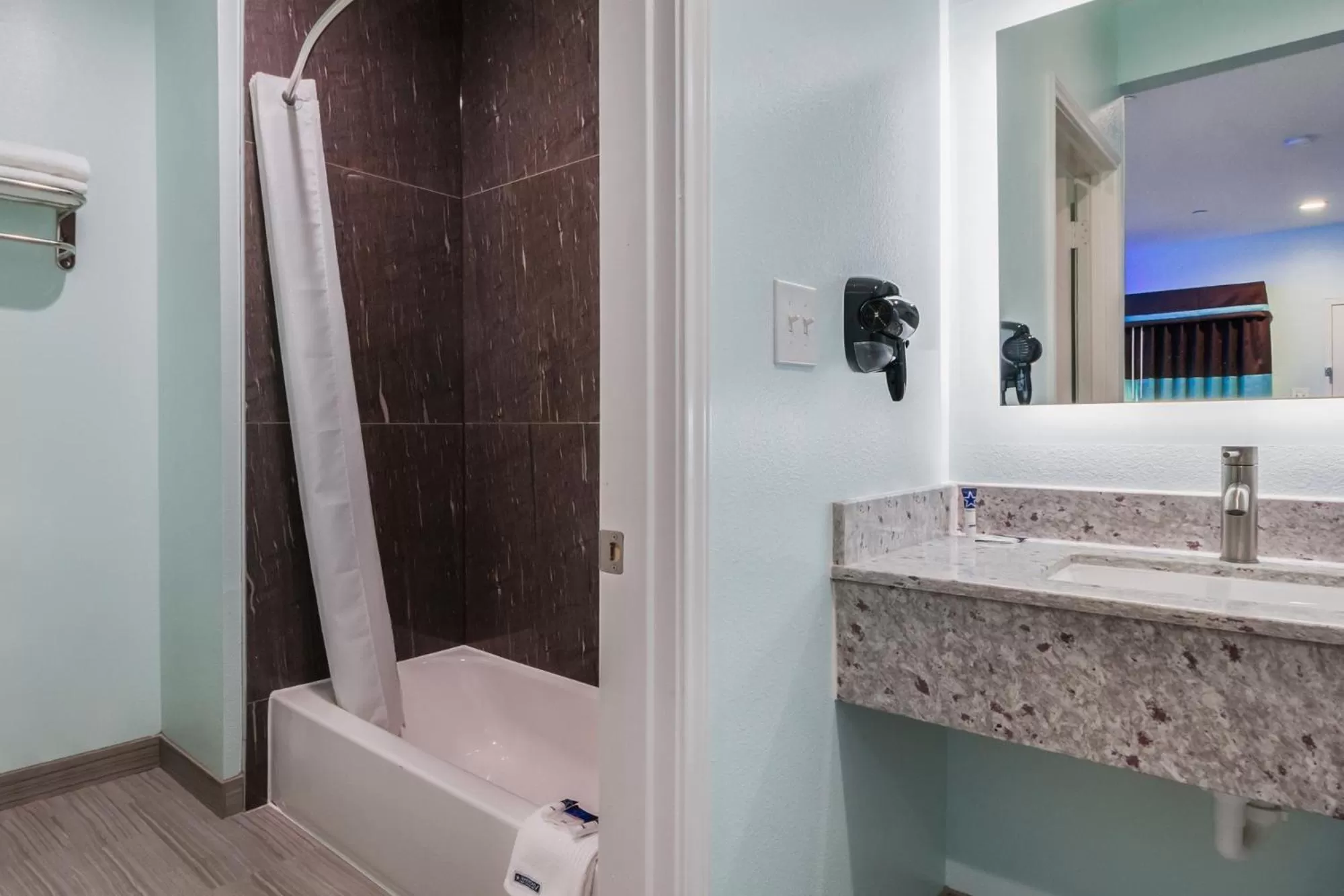 Double Queen Smoking in Americas Best Value Inn- Aldine Westfield