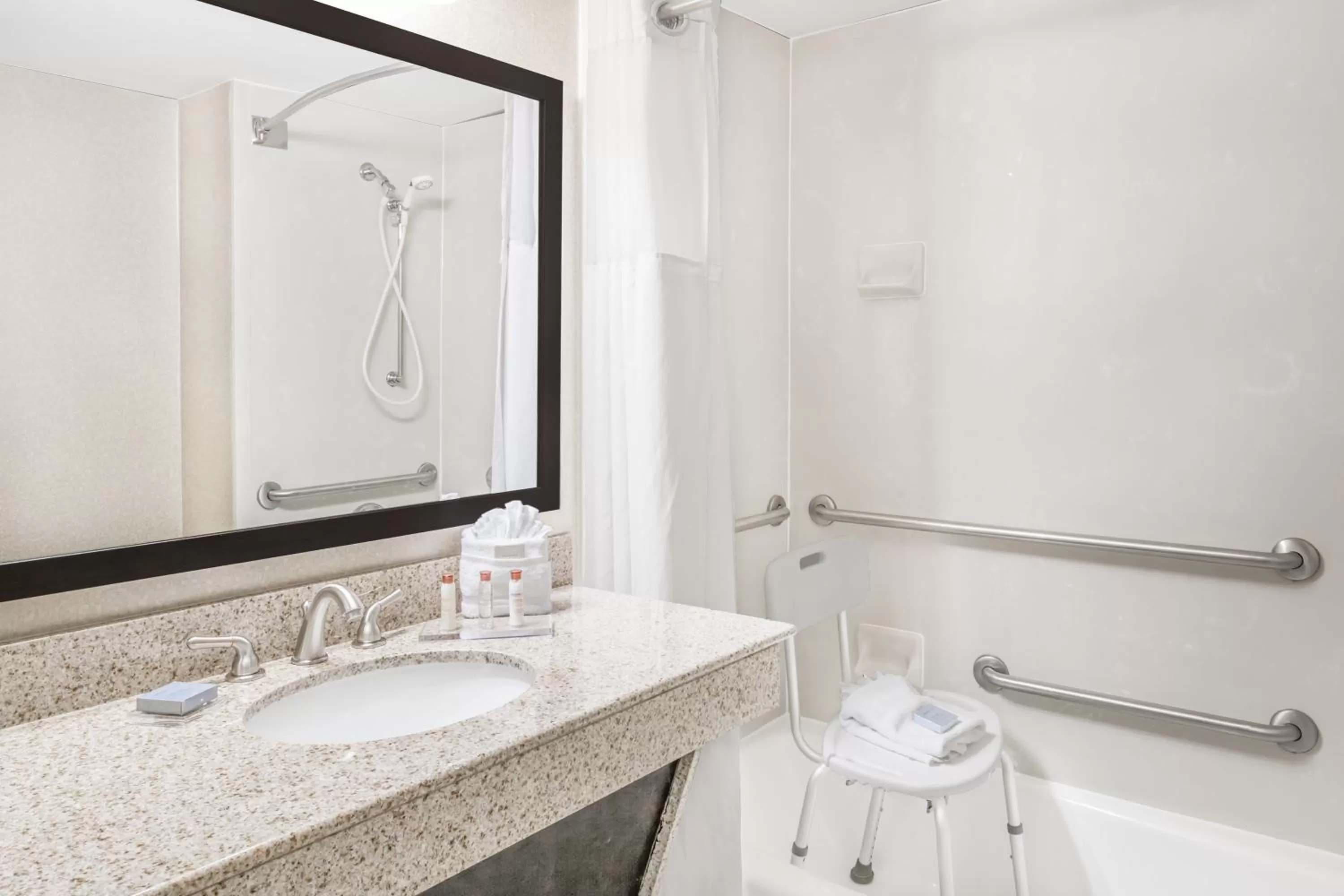 Deluxe Double Room with Two Double Beds - Disability Access - Non-Smoking in Wingate by Wyndham Wilmington