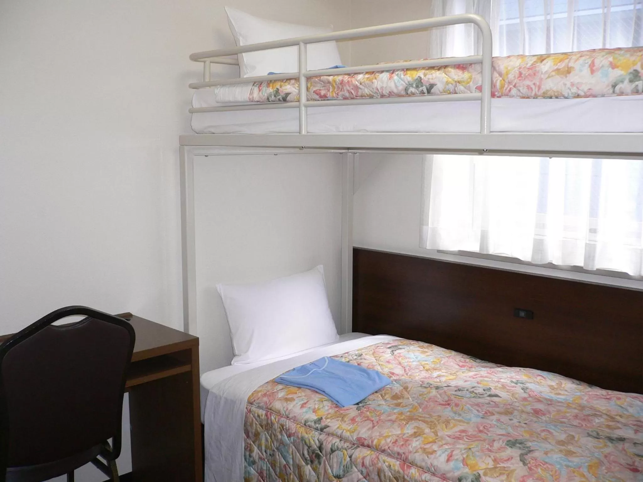 Economy Twin Room - single occupancy in Osaka Academia