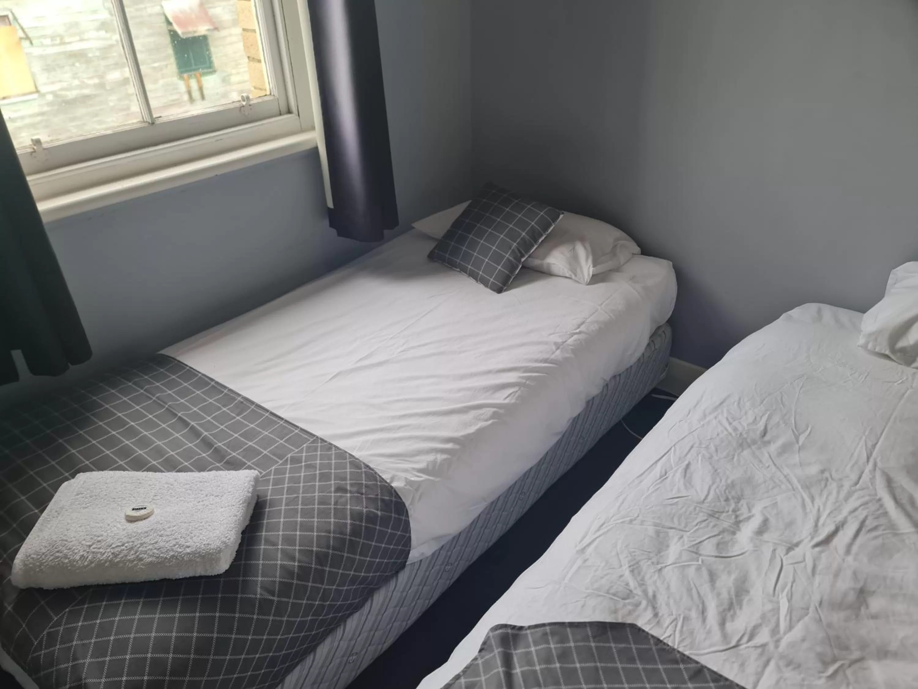 Standard Twin Room in Kearsley Hotel