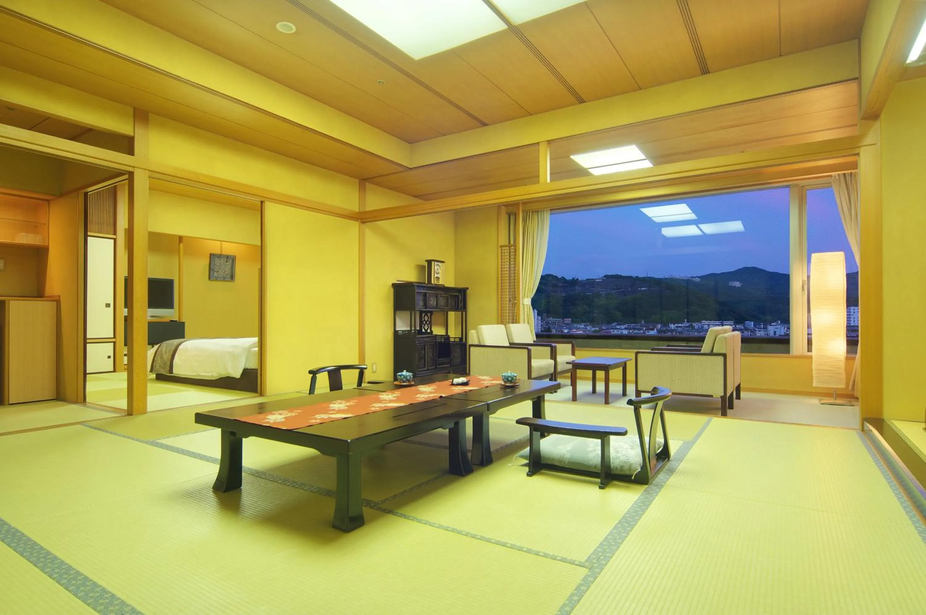 Suite in Jyoseikan
