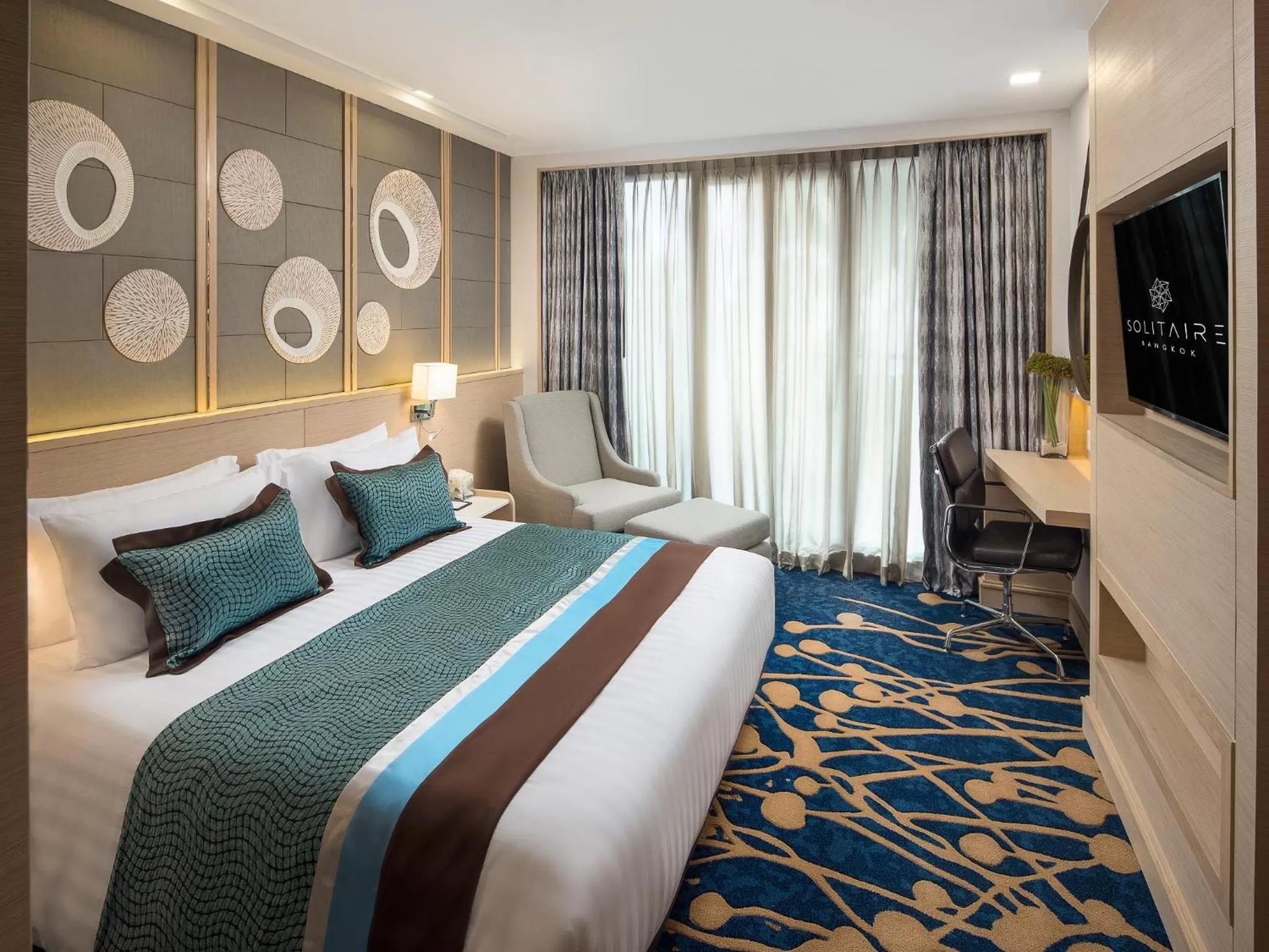 Grand Superior (Ruby Wing) in Solitaire Bangkok Sukhumvit 11