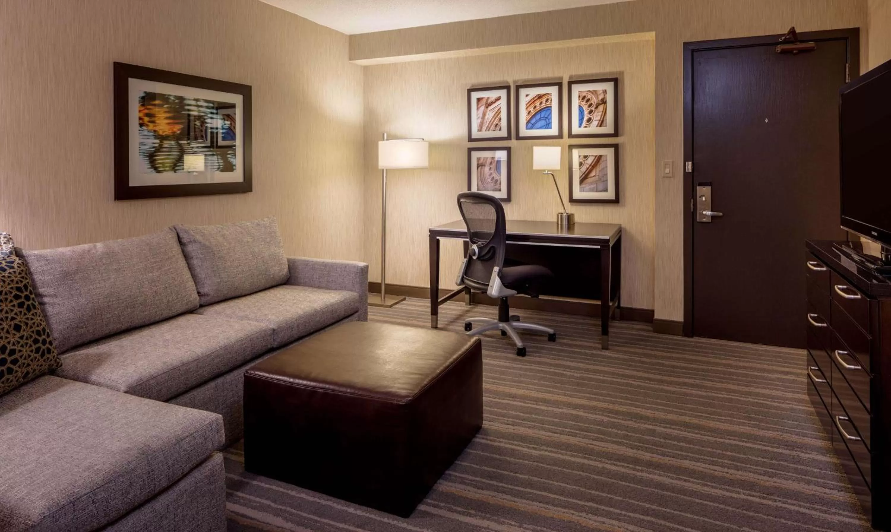 Double Suite - Non-Smoking in DoubleTree Suites by Hilton Minneapolis Downtown