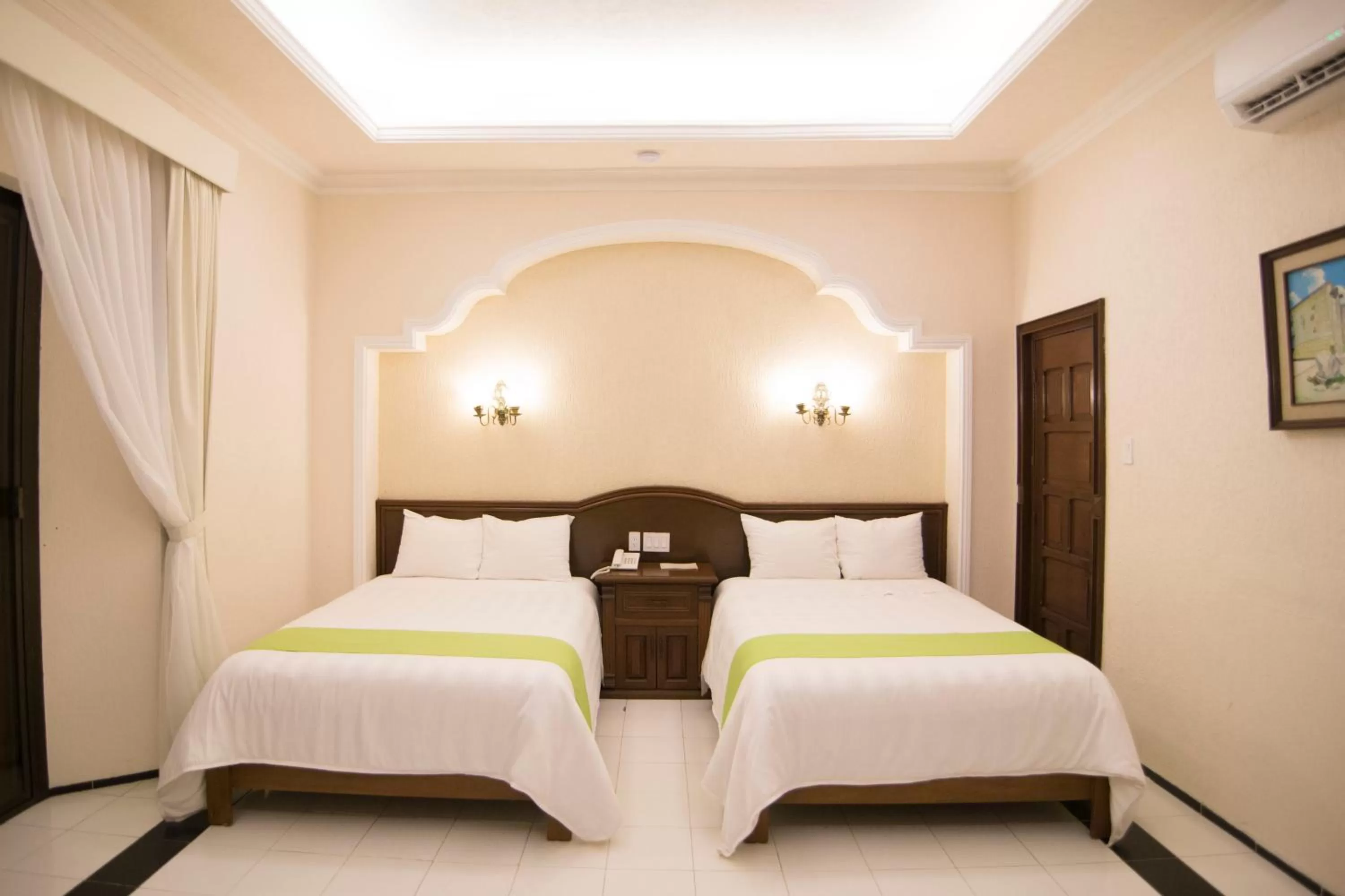 Suite in Hotel Caribe Merida Yucatan