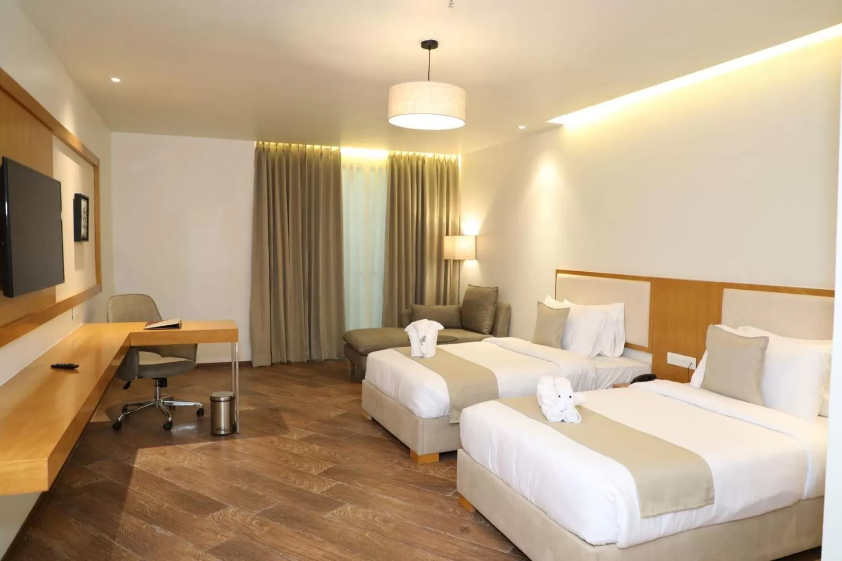 Deluxe Twin Room - single occupancy in The Fern Residency, Morbi