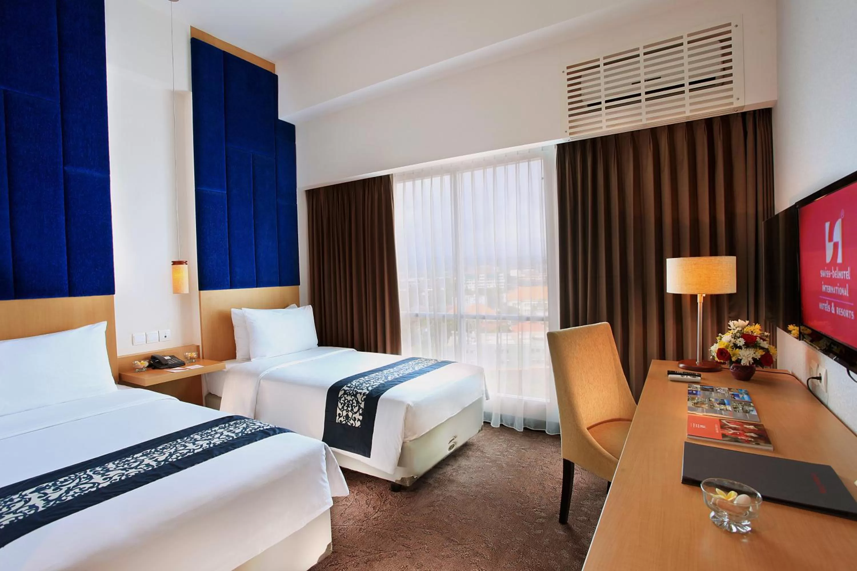 Deluxe Twin Room in Swiss-Belinn Malang