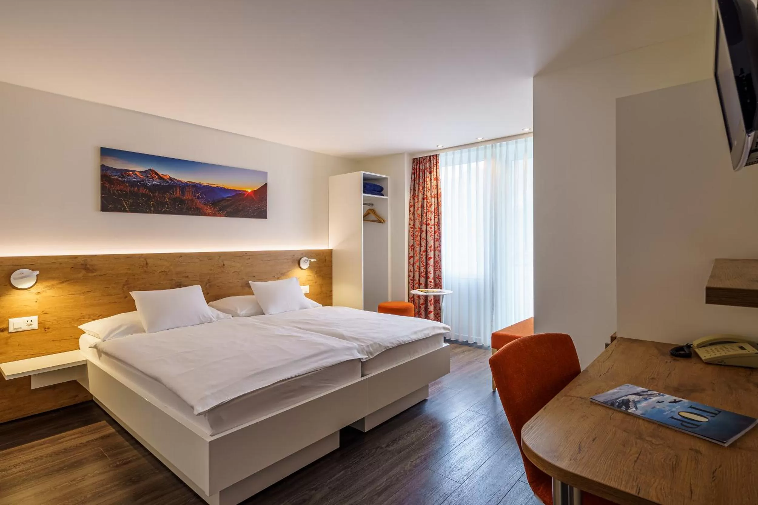Superior Twin Room with Air Conditioning in Hotel Bernerhof