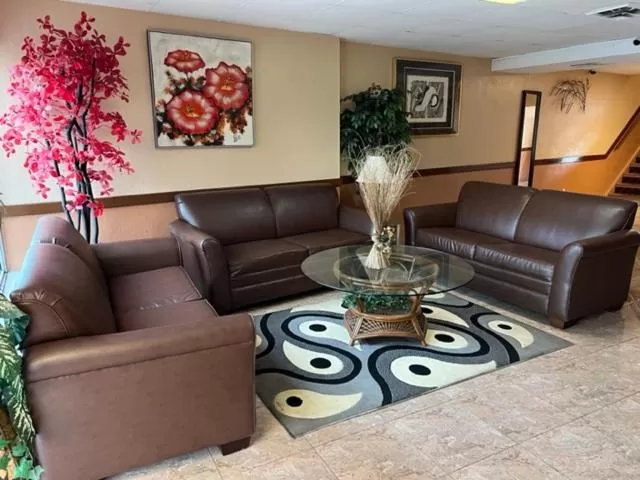 Standard Double Room with Two Double Beds - Non-Smoking in Wolf Inn Hotel