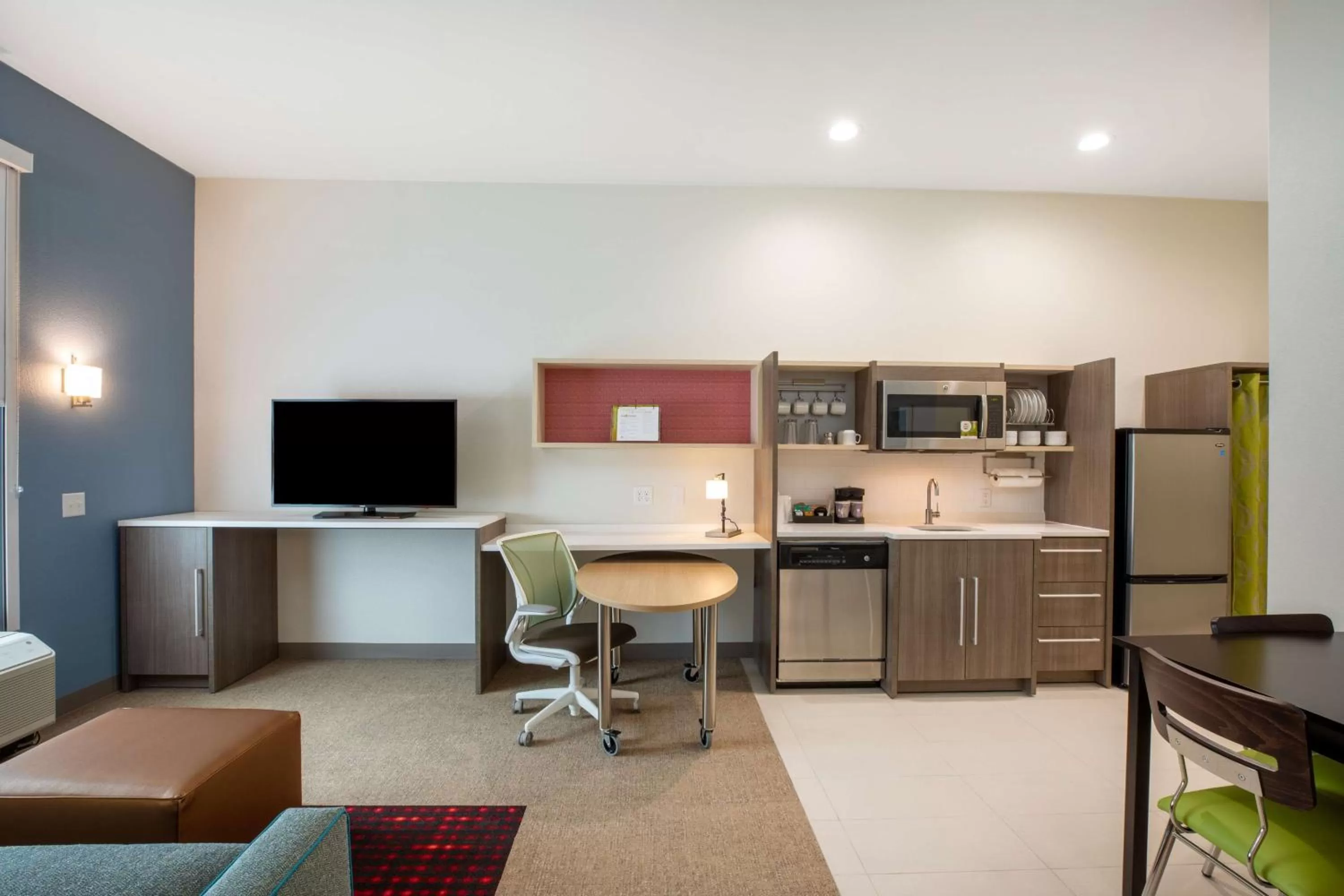 King Suite - Mobility Access/Non-Smoking in Home2 Suites by Hilton Houston Bush Intercontinental Airport Iah Beltway 8