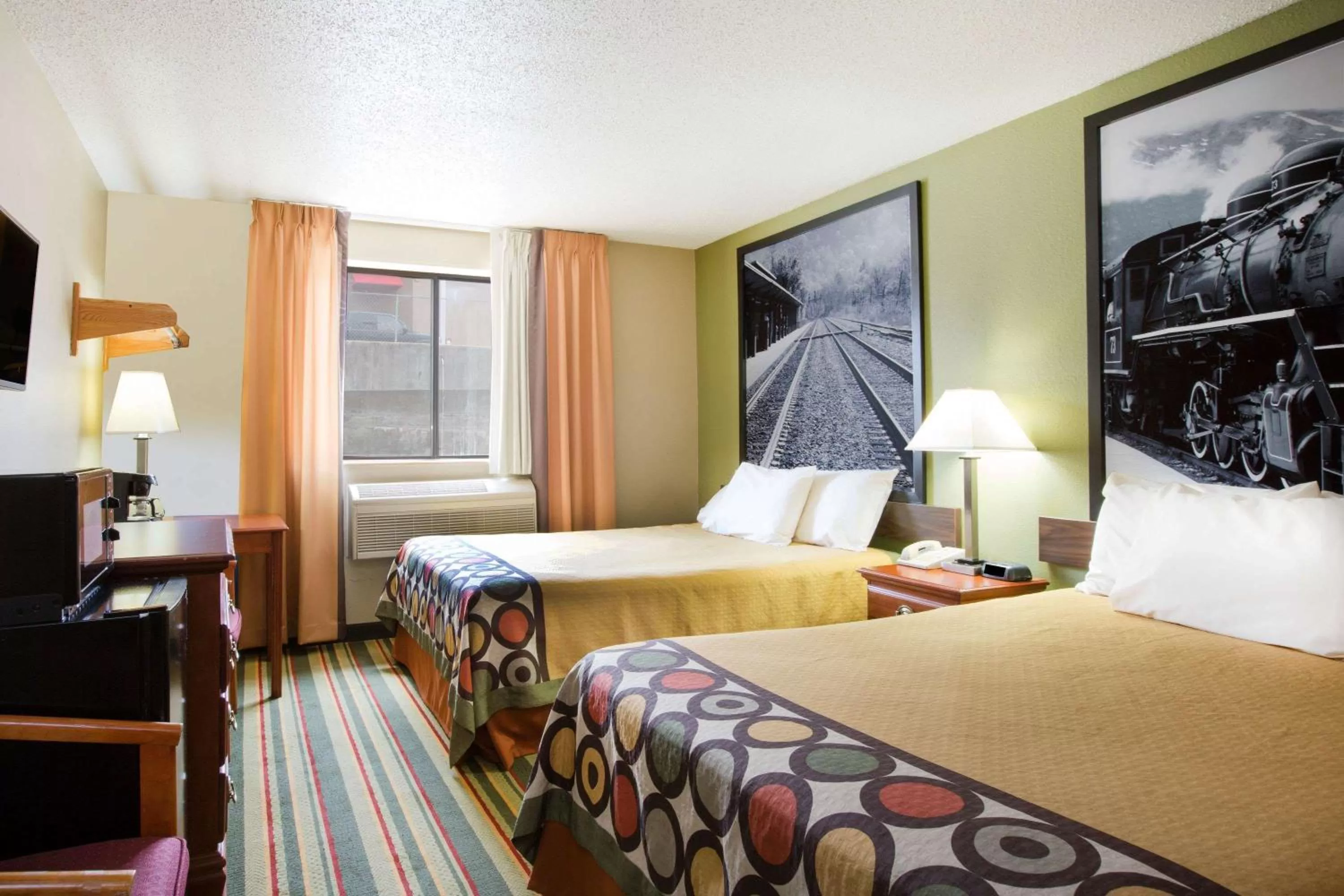 Deluxe Double Room with Two Double Beds - Non-Smoking in Super 8 by Wyndham Beckley