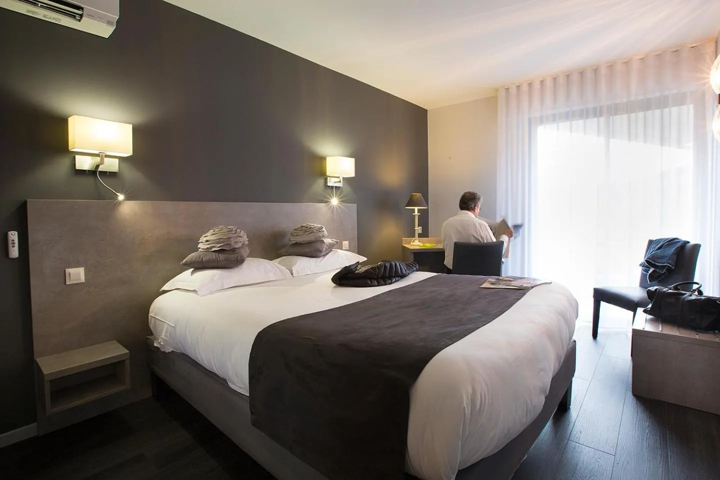Luxury Double Room in Logis Hotel - Restaurant - Spa - Le Relais de Farrou