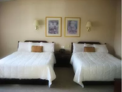Queen Room with Two Queen Beds in Inn at Arbor Ridge Hotel and Conference Center