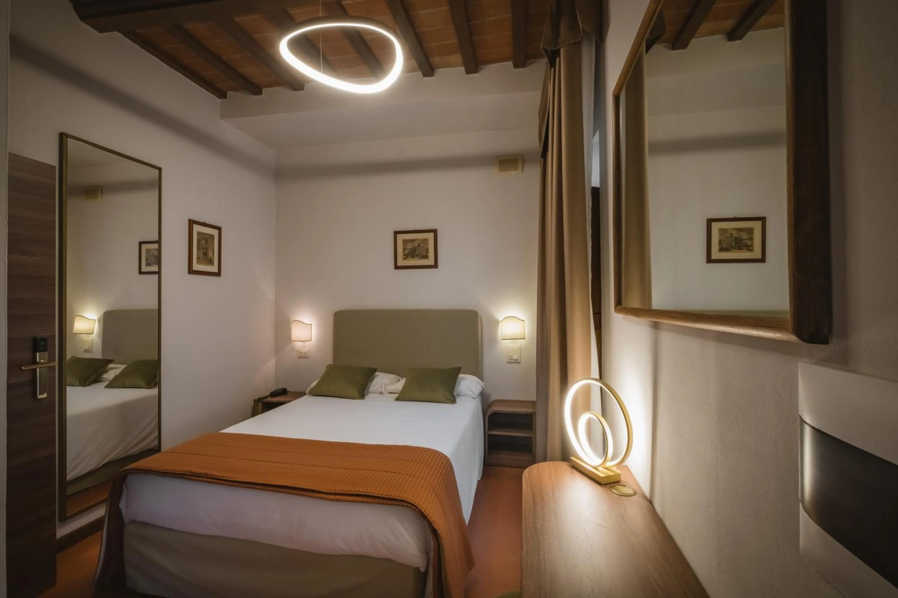 Economy Double or Twin Room in Hotel Villa Montegranelli