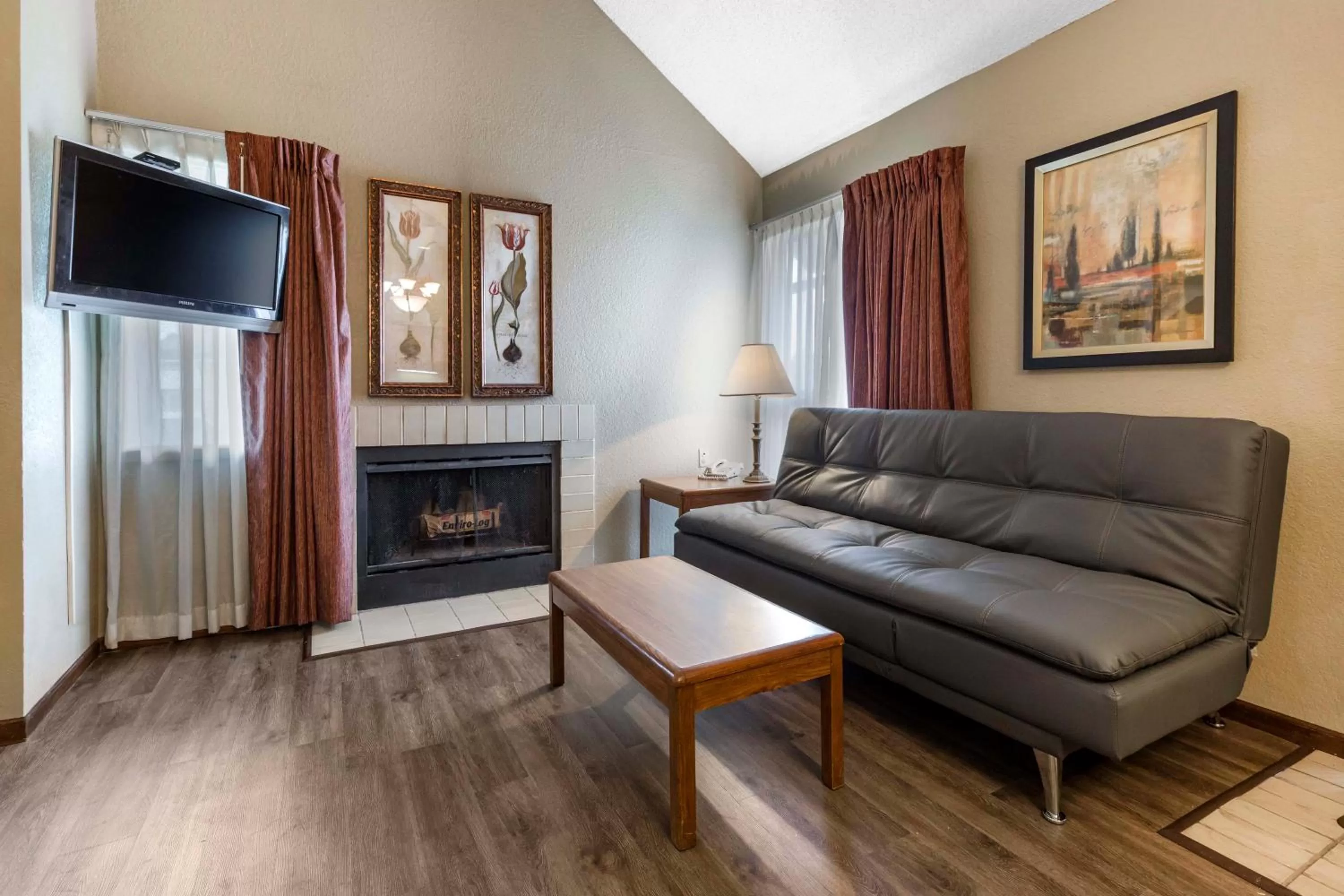 Deluxe Suite in MainStay Suites Springfield South - Battlefield Rd