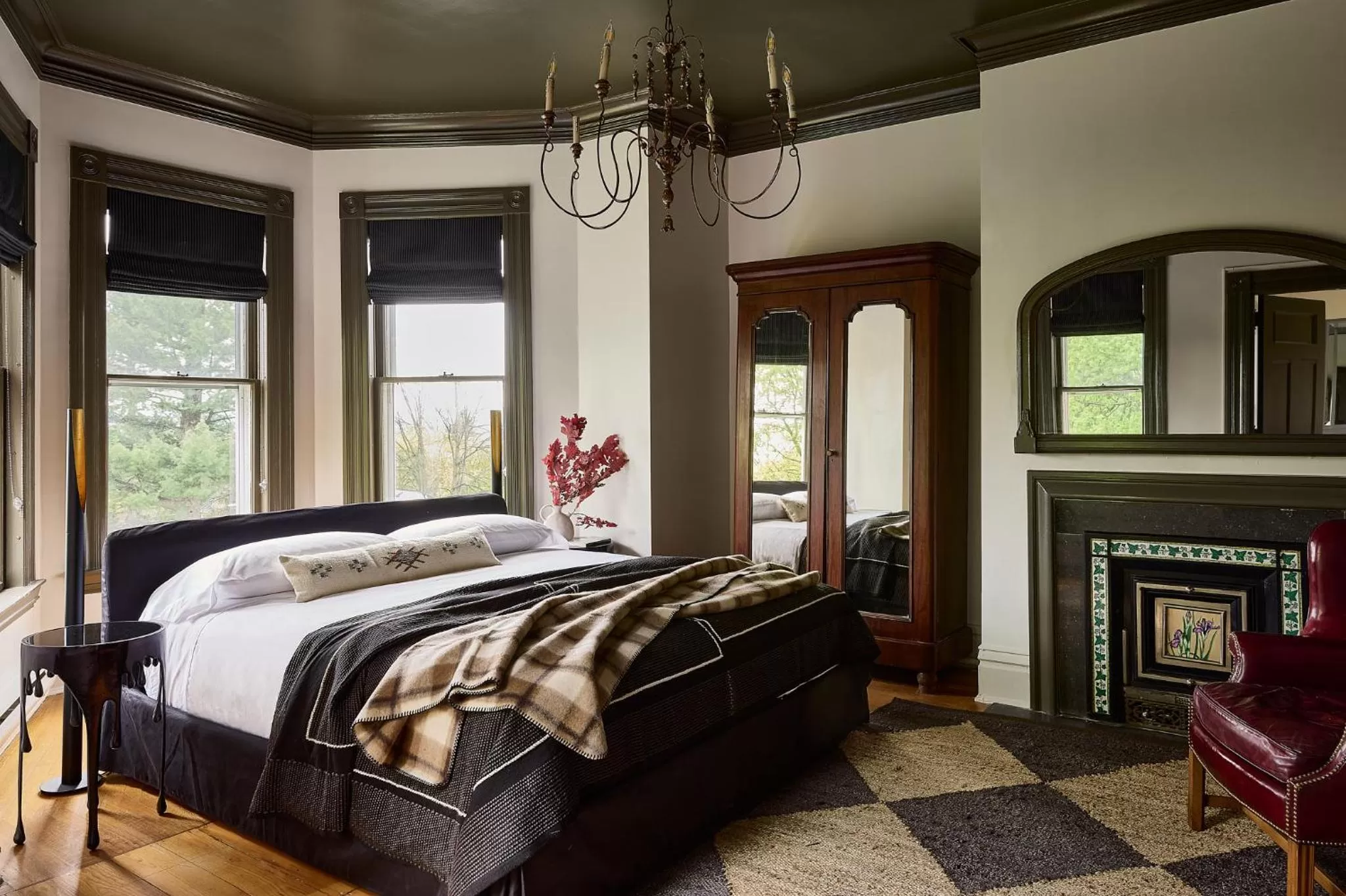 Horizon Times in Blind Tiger Burlington