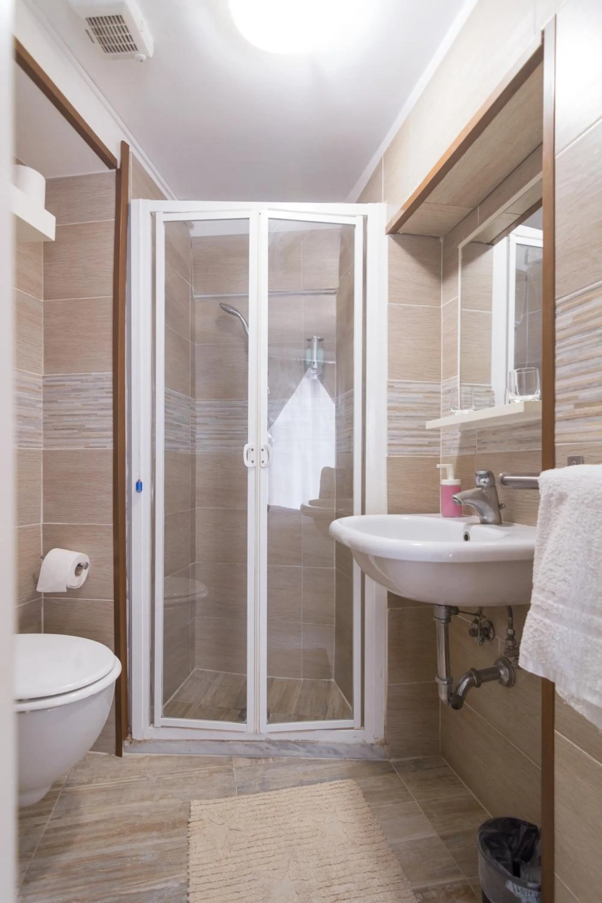 Double Room with Balcony in Maison Du La Rua