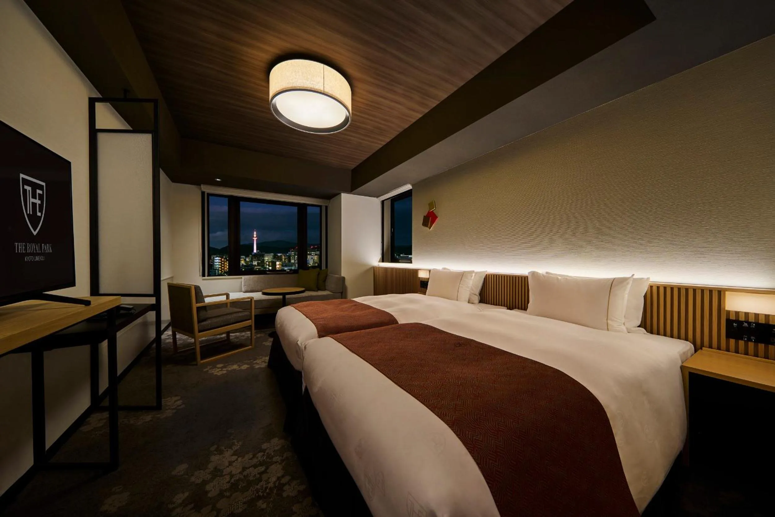 Corner Deluxe Twin Room with Extra Bed in The Royal Park Hotel Kyoto Umekoji