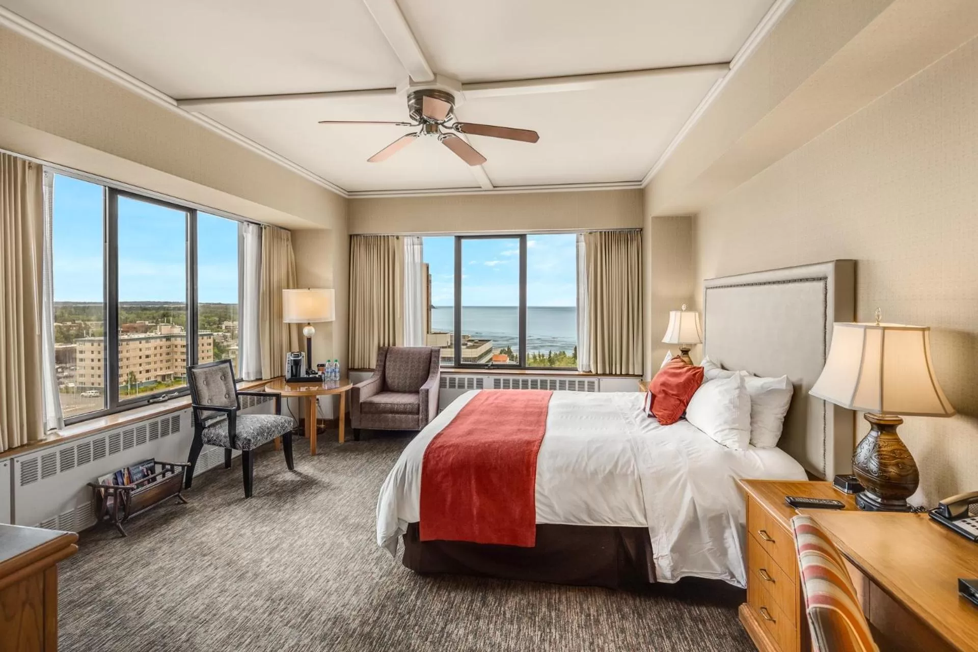 Junior Suite in The Hotel Captain Cook