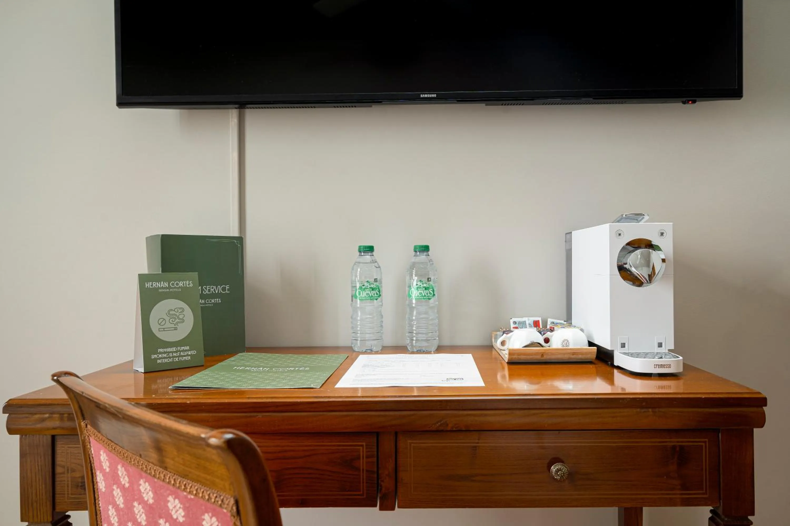 Superior Family Suite  (2 Adults + 2 Children) in Hotel Hernán Cortés