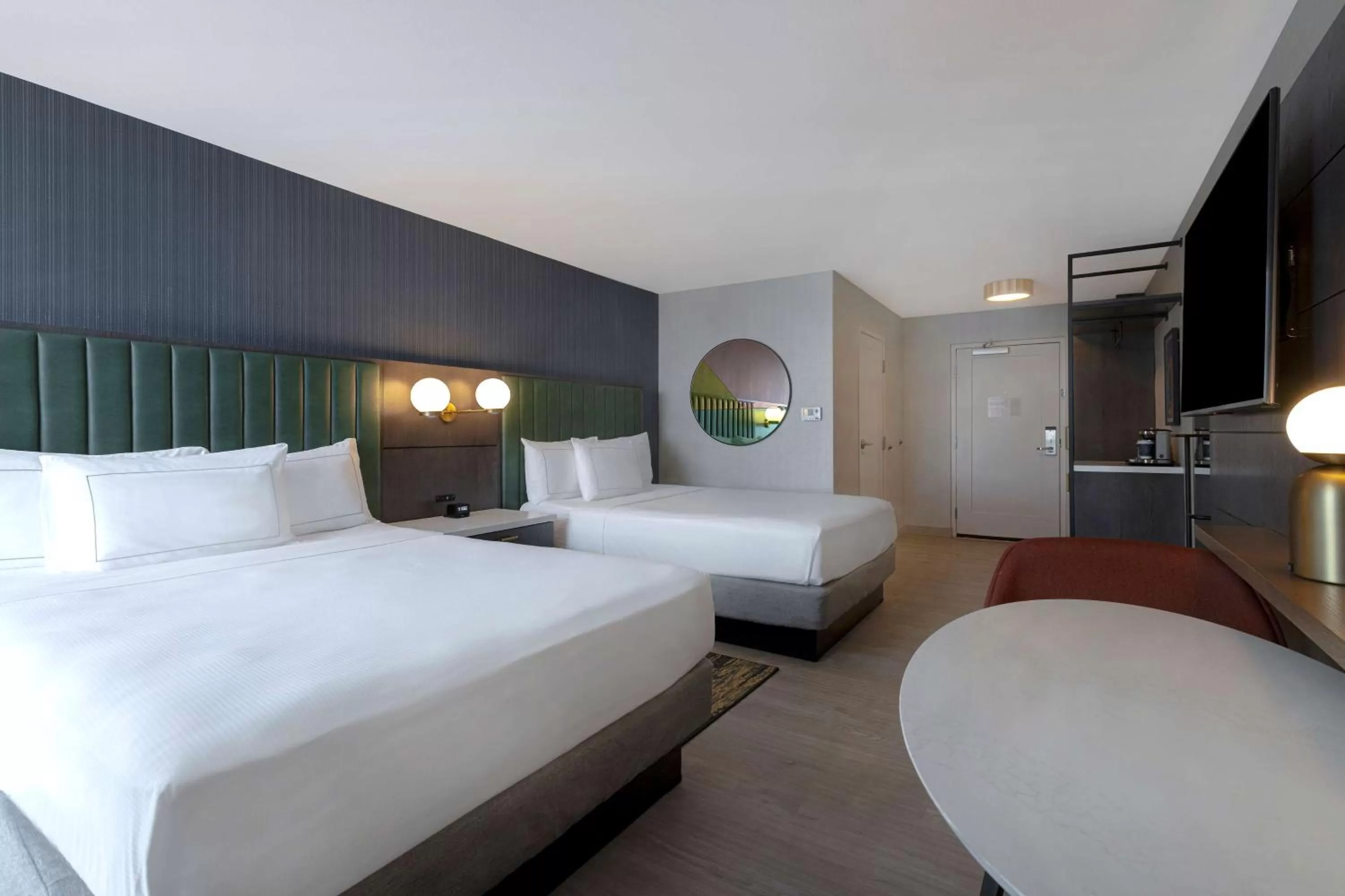 Queen Room with Two Queen Beds in Doubletree By Hilton Palmdale, Ca