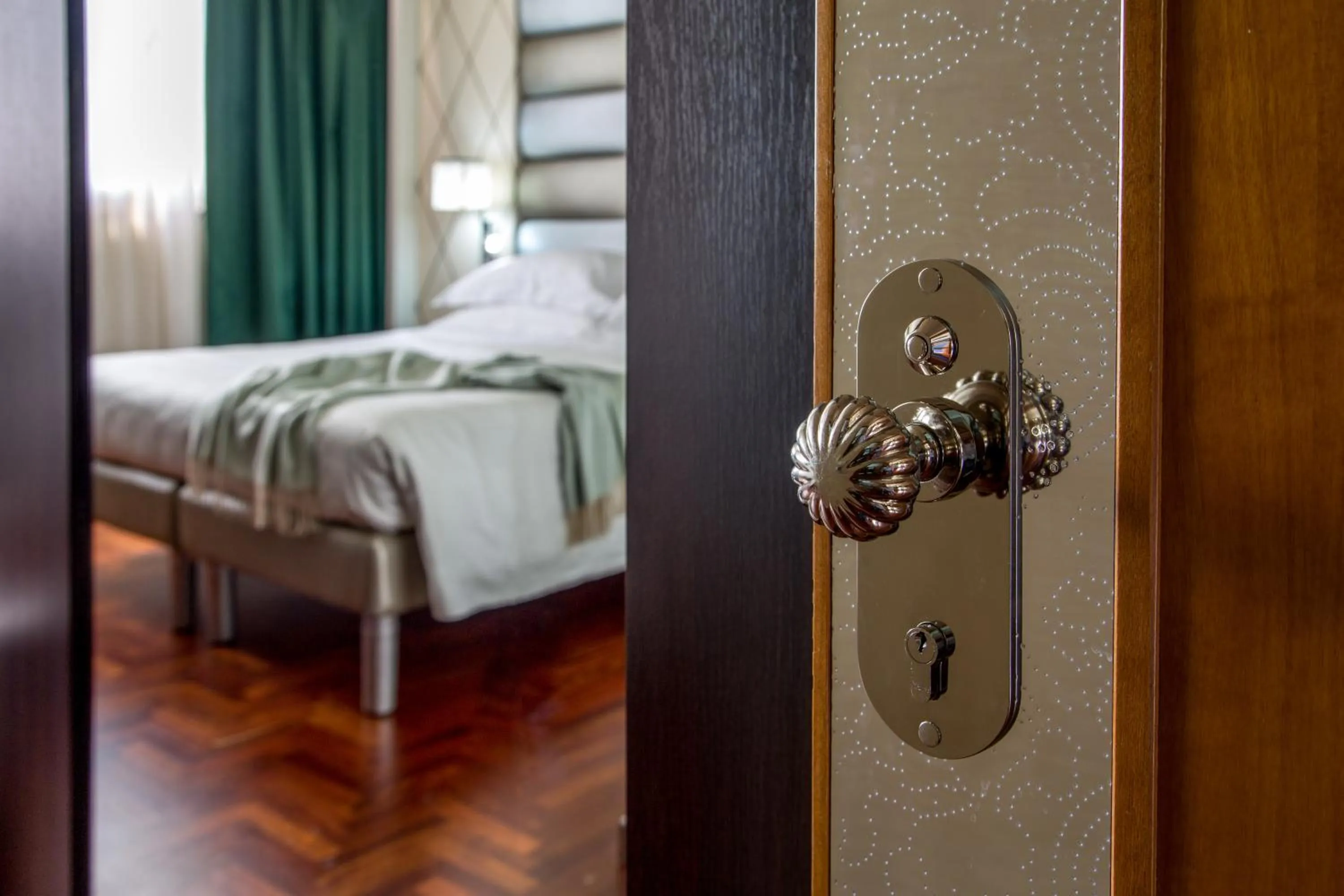 Superior Double Room in Enea