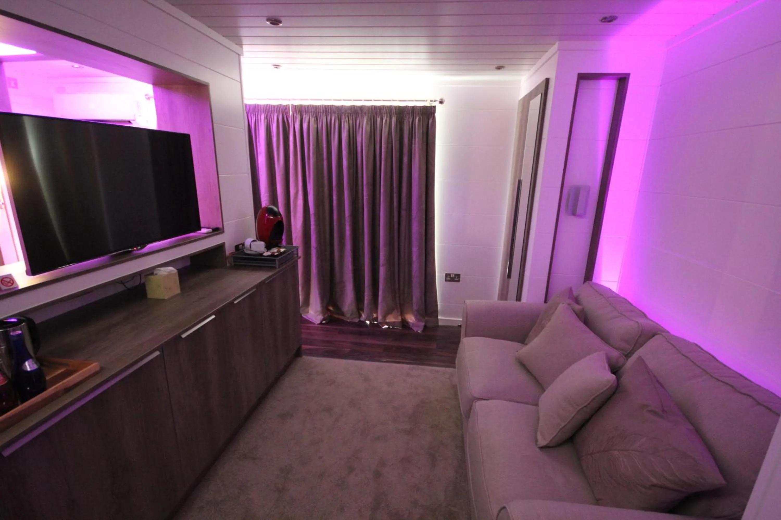 Woodland Escape Suite in Aberdunant Hall