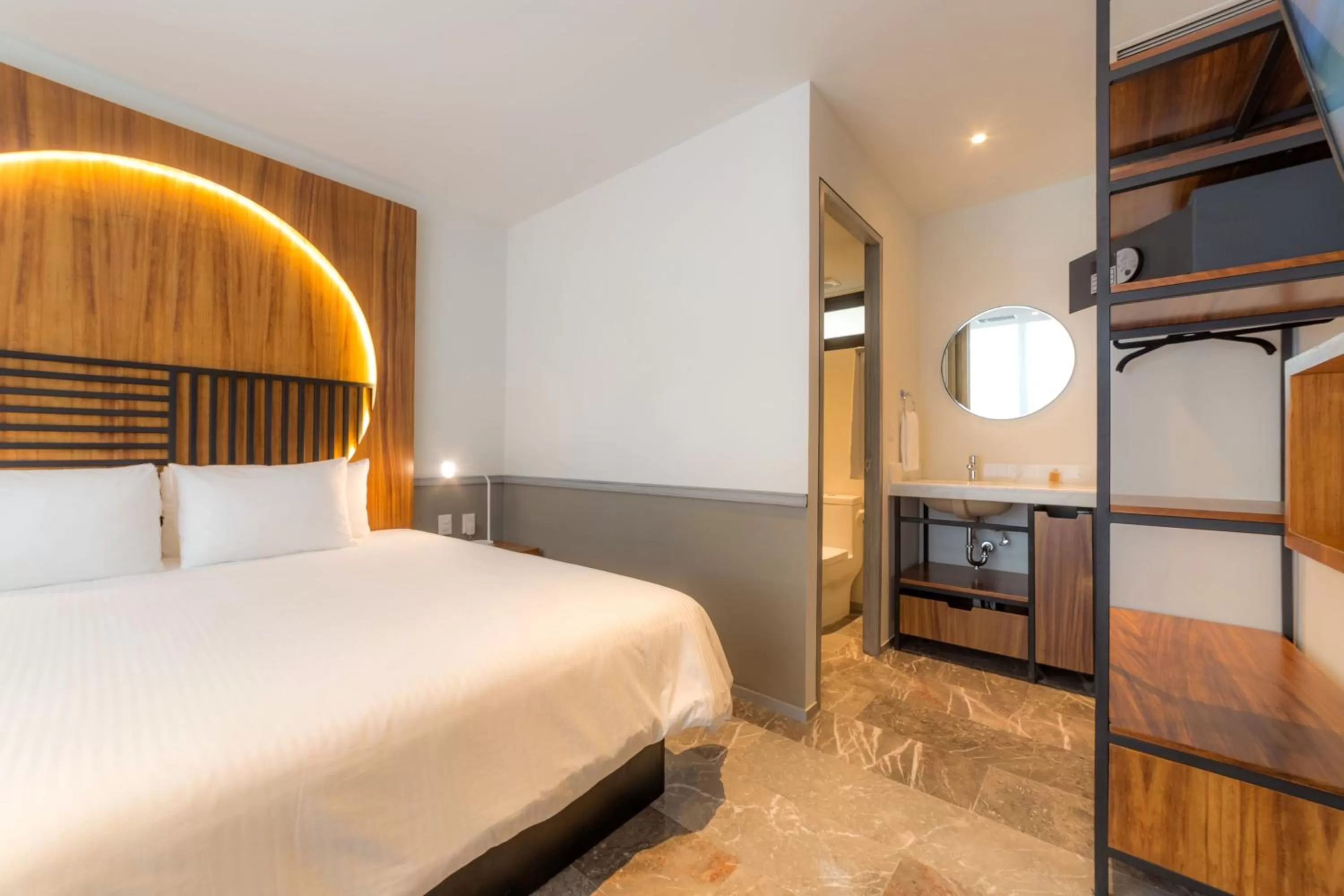 One-Bedroom Suite in Singular Joy Vacation Rentals