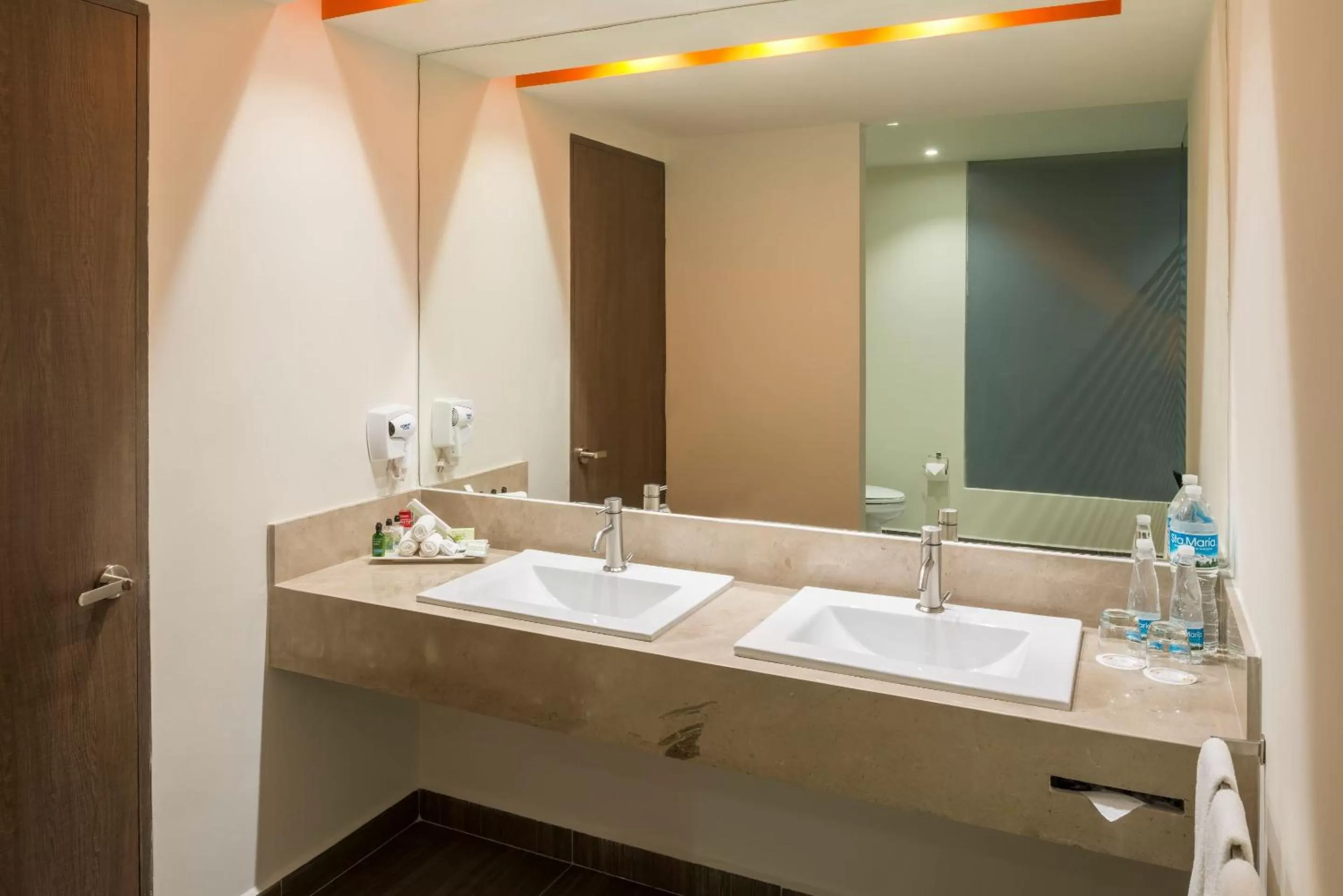 Master Suite in Real Inn Celaya