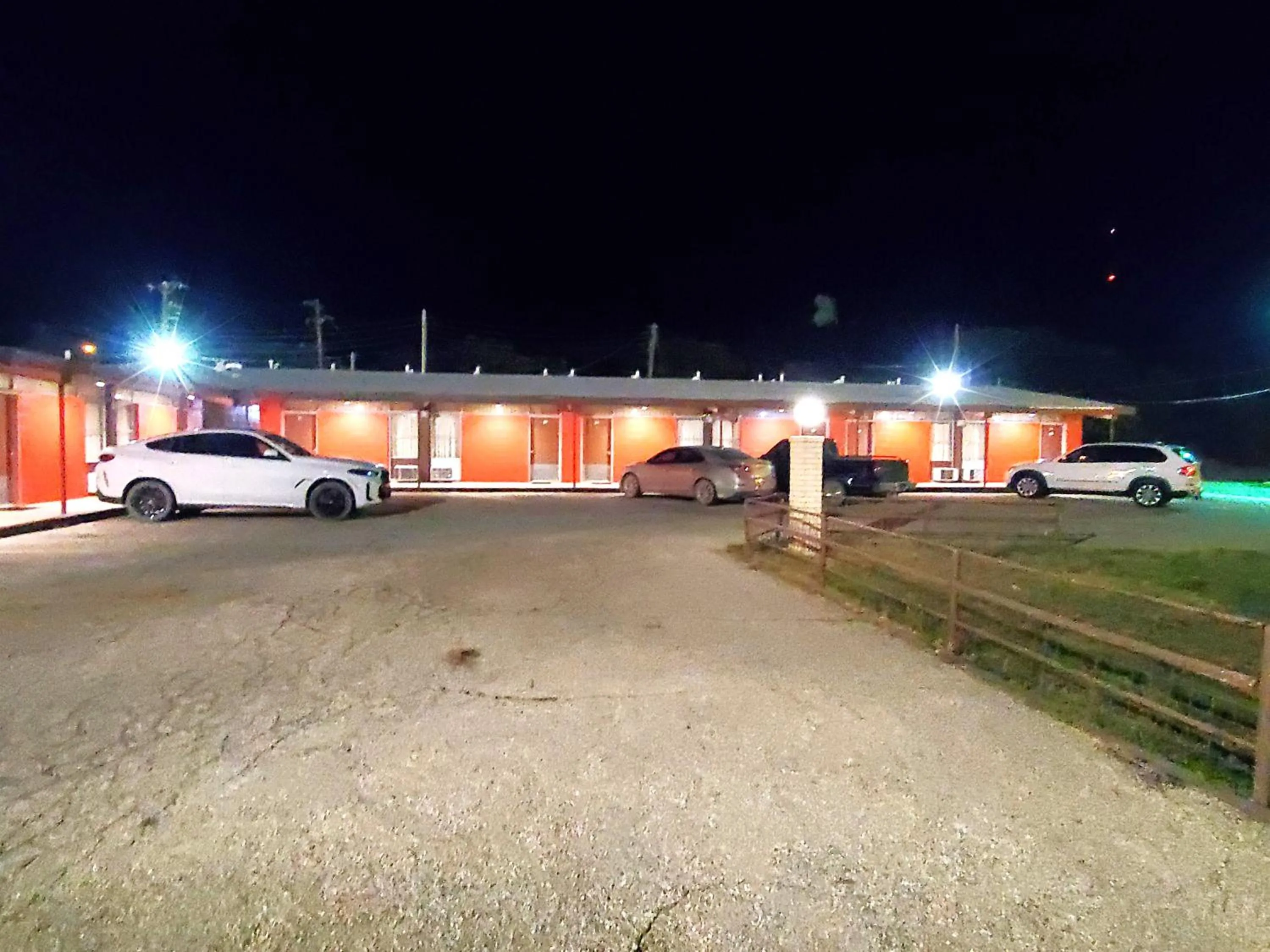 Holiday Host Motel & RV Park