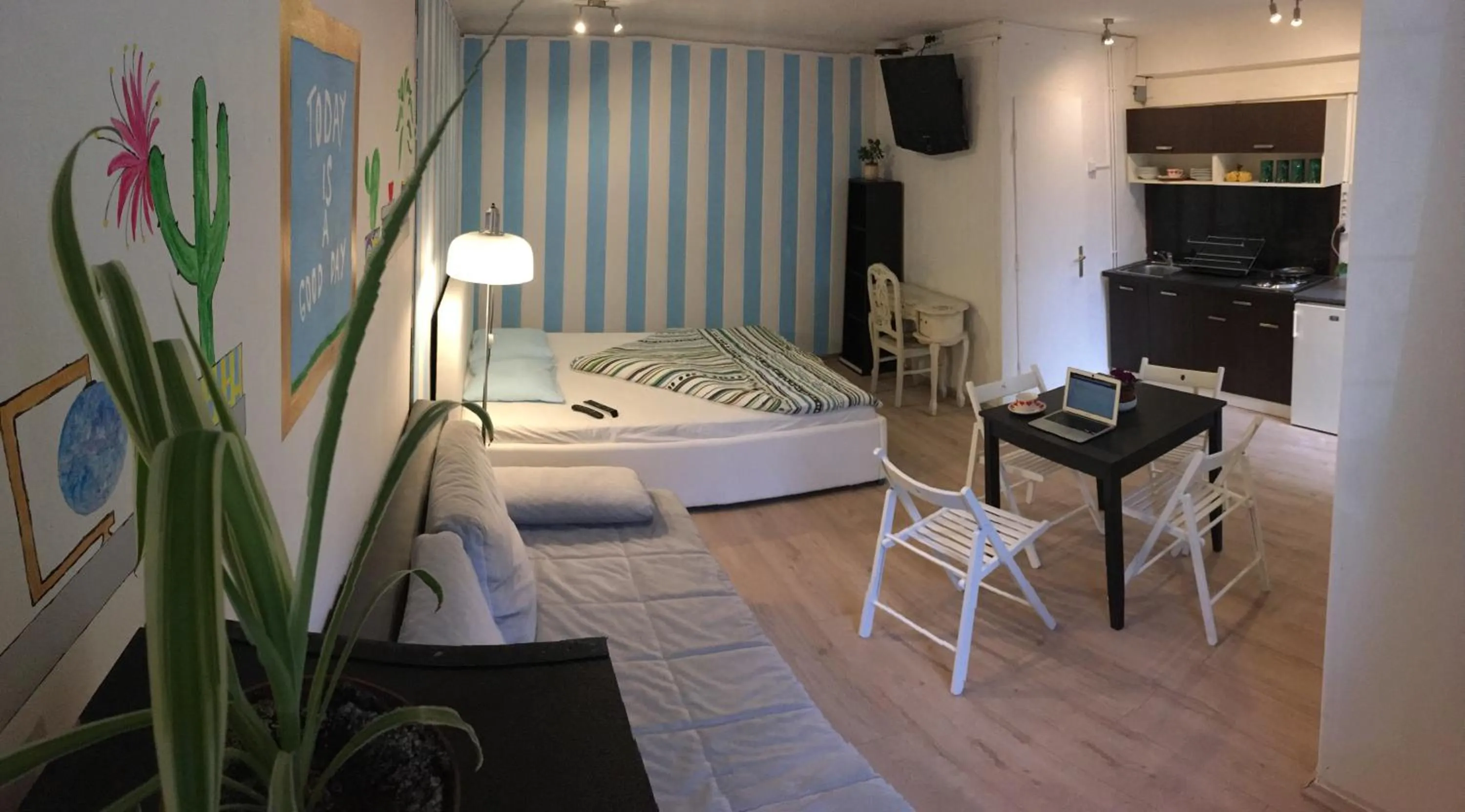 Family Studio in Baroque Hostel & Coworking