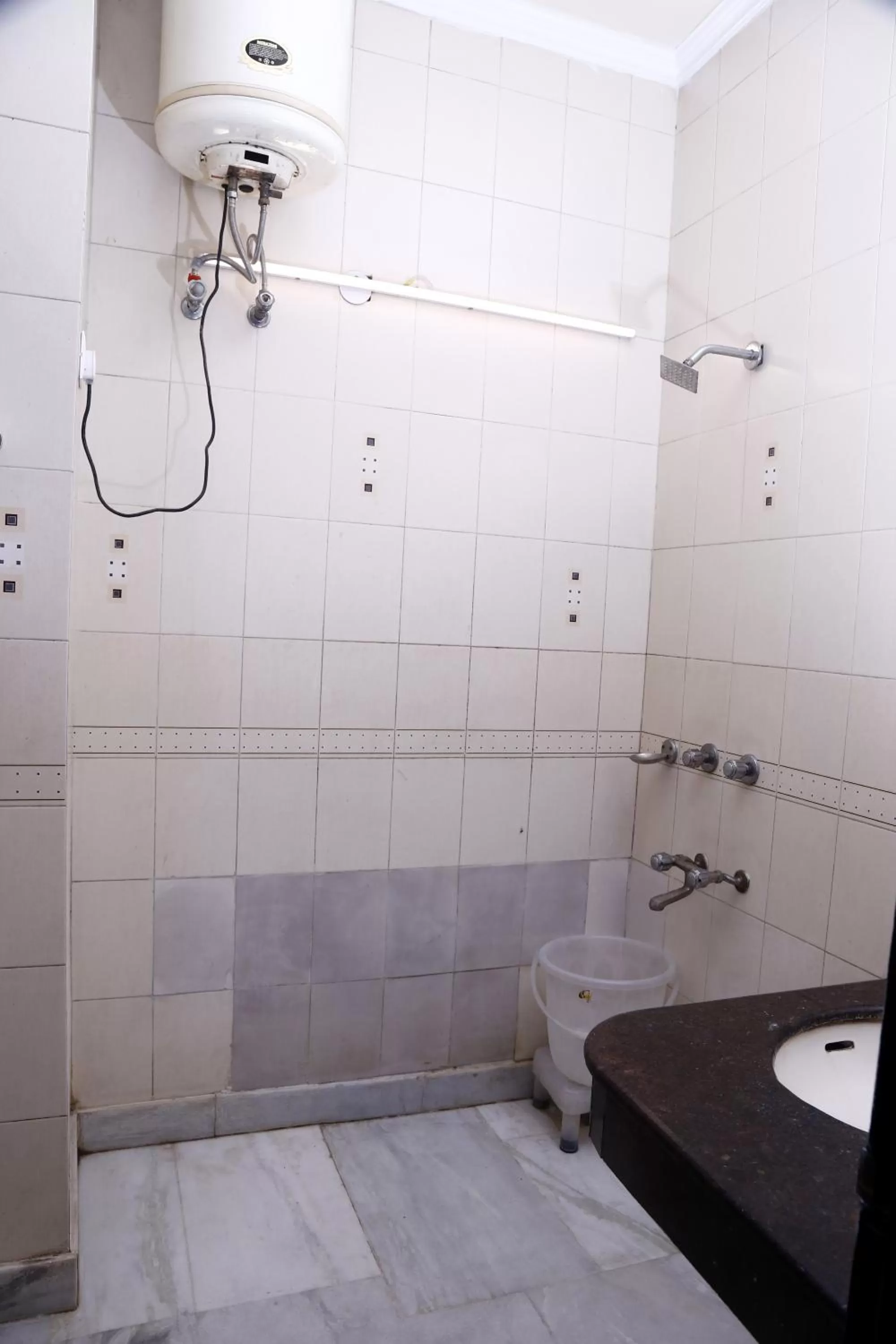 Superior Double Room - single occupancy in Hotel City Centre Inn - Nizamuddin Railway Station