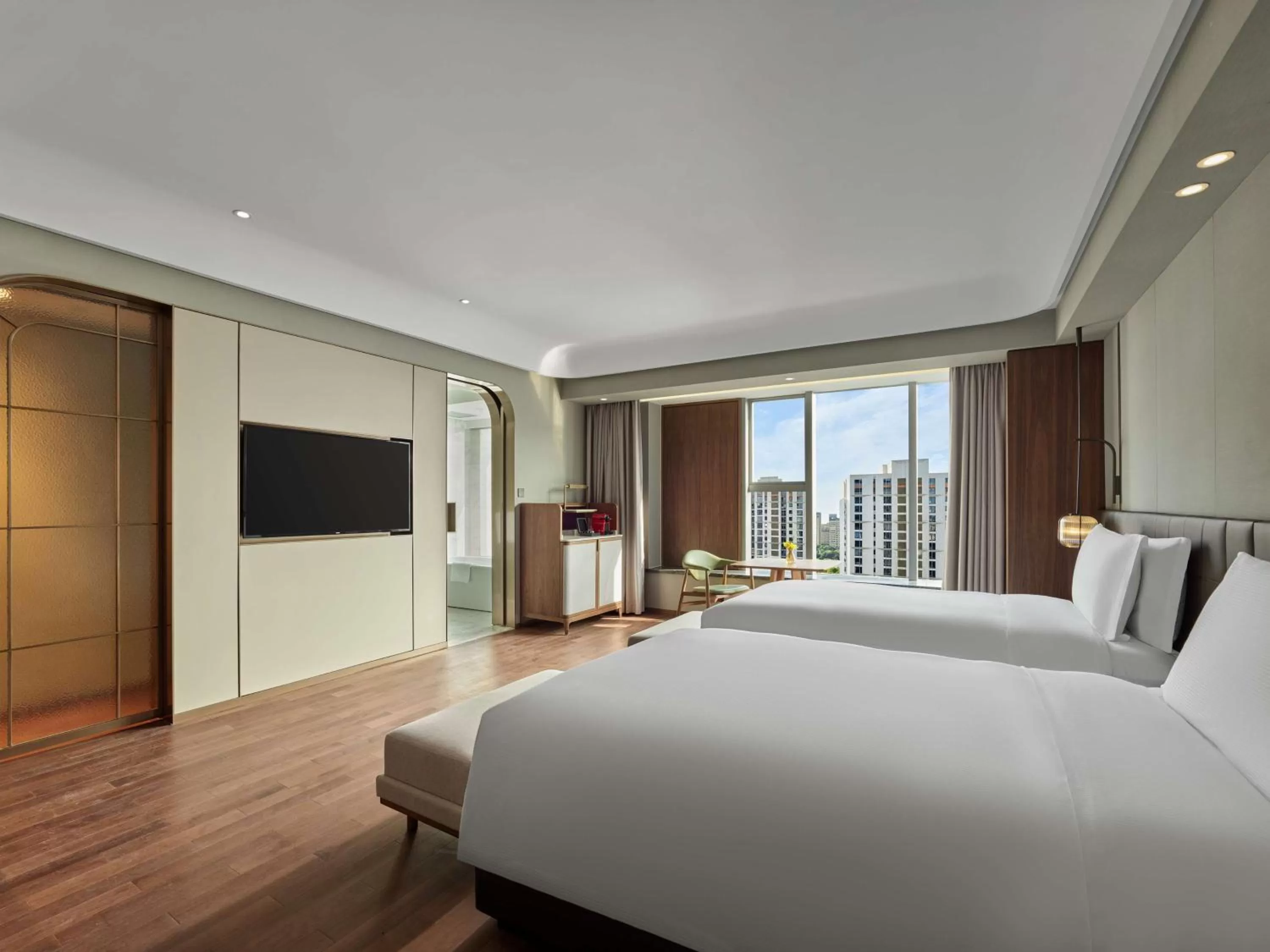 Executive Twin Room in Hilton Shanghai Hongqiao