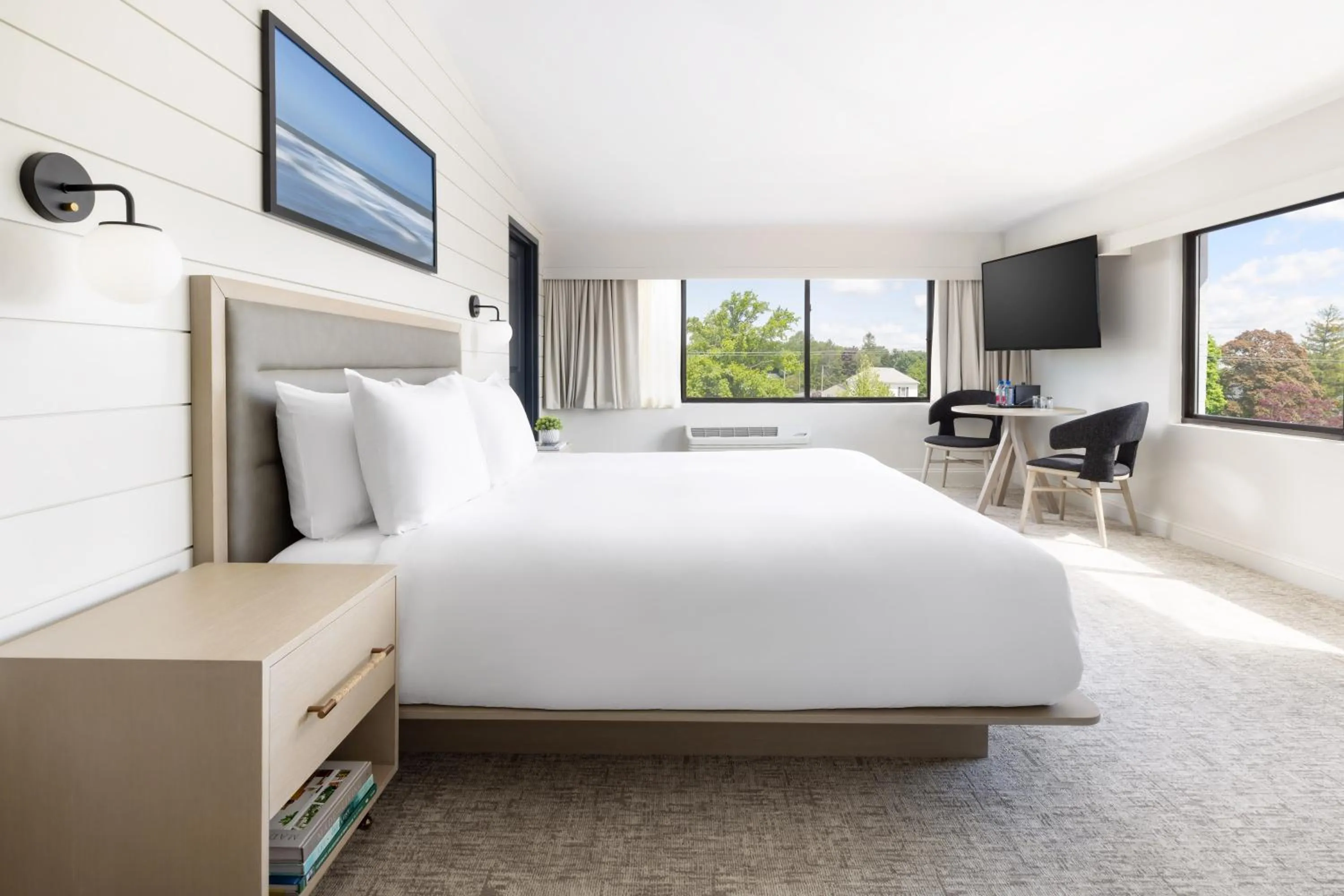 King Room with Accessible Shower in The Pell, Part of JdV by Hyatt