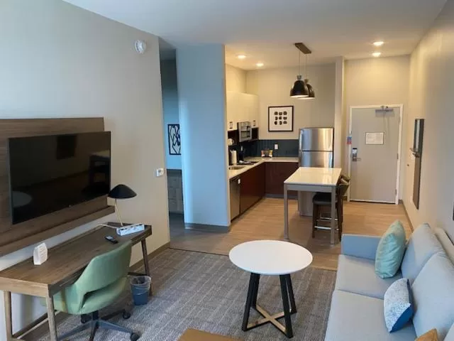 One-Bedroom Queen Suite with Two Queen Beds in Staybridge Suites - Lexington S Medical Ctr Area by IHG