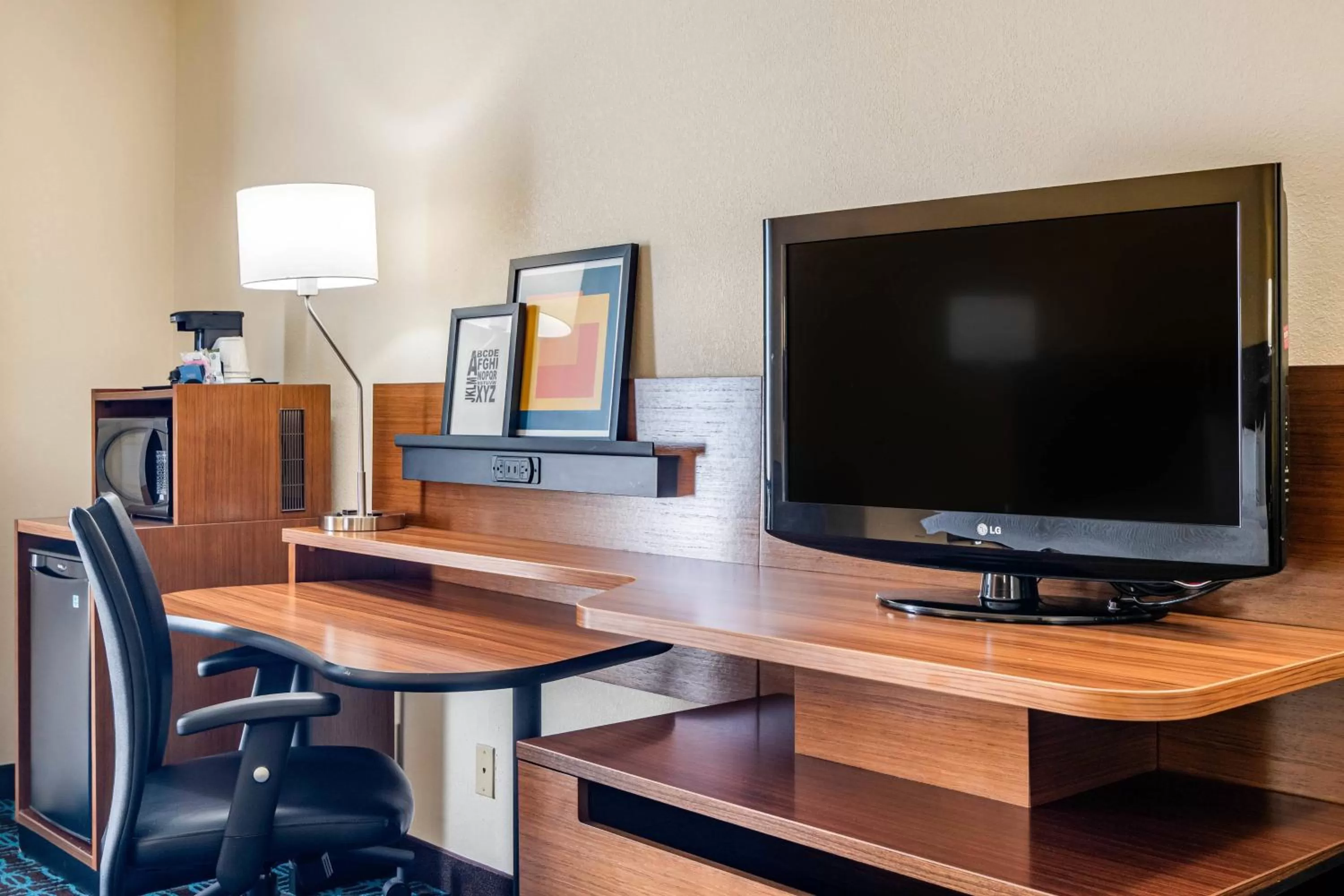 King Room with Sofa Bed in Garner Hotel Macon West by IHG