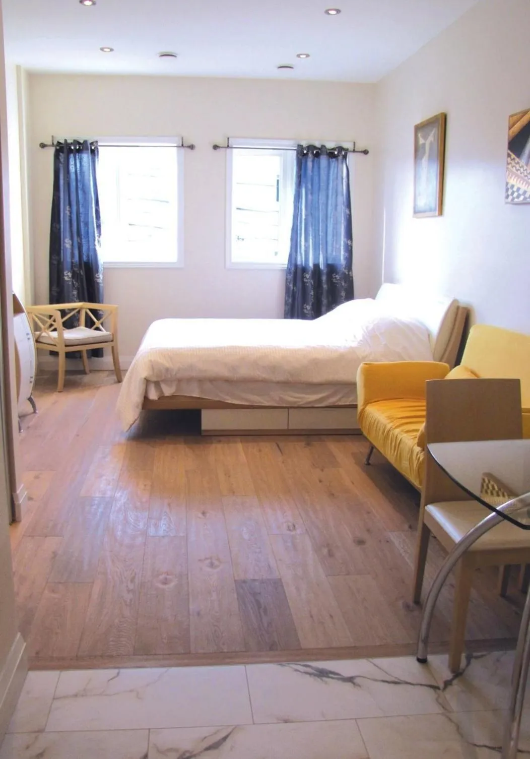 Deluxe King Suite (2 Adults) in Dragon Gate Inn