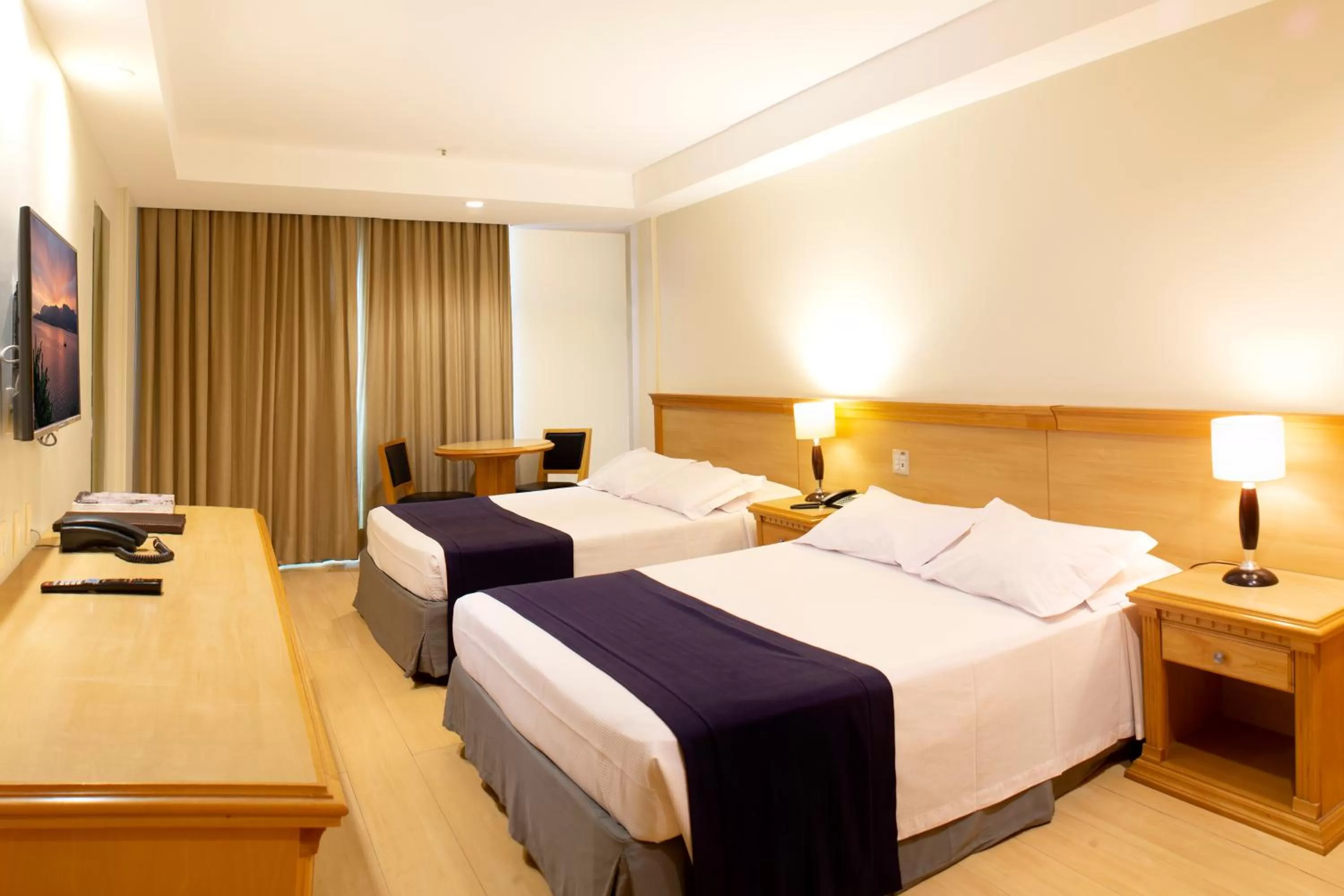 Deluxe Family Room in Mar Palace Copacabana Hotel